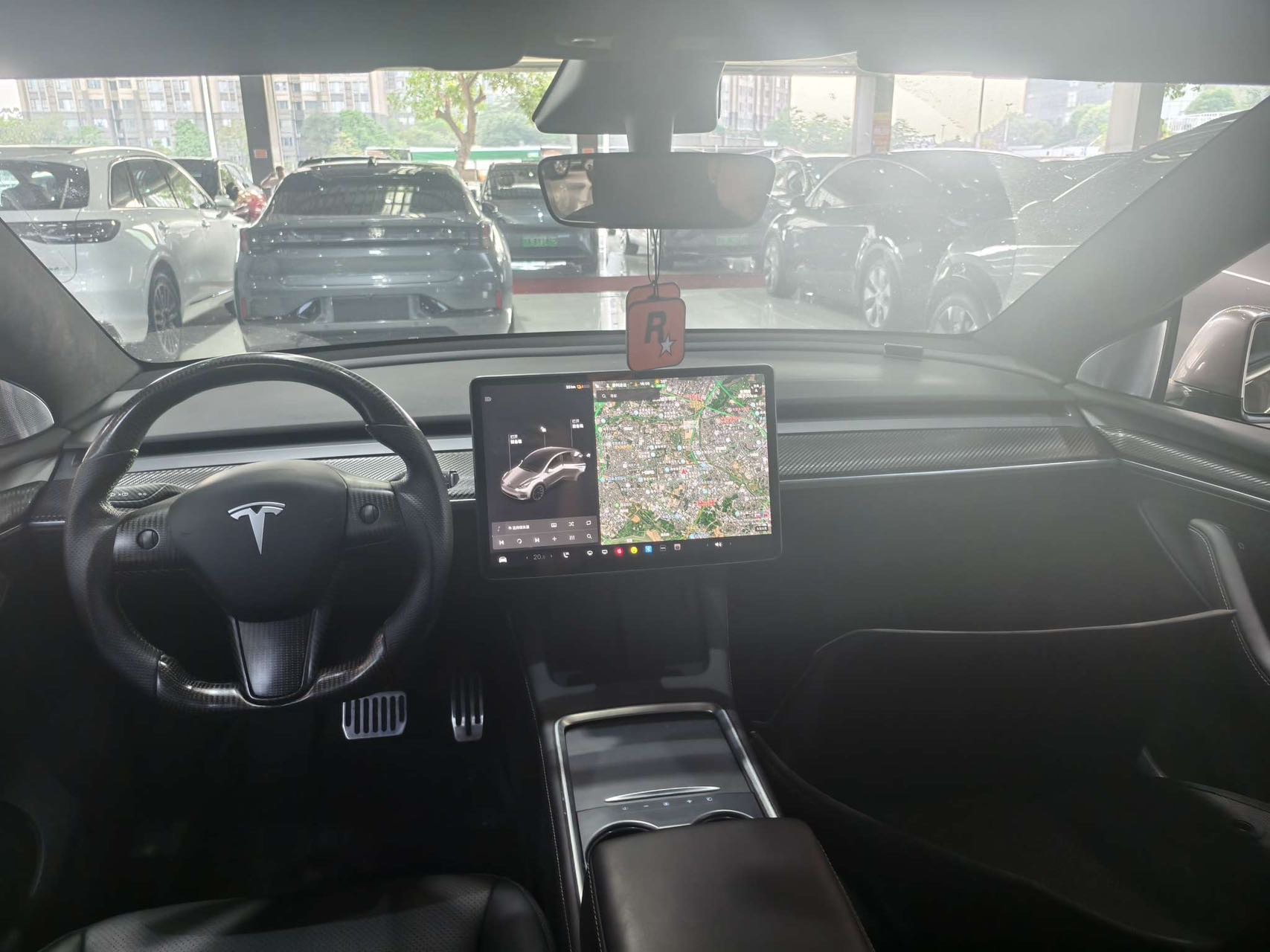 Tesla Model Y 2021 car image #6