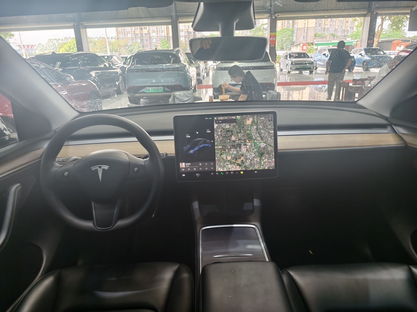 Tesla Model Y 2021 #5 Tesla Model Y 2021 car image #5