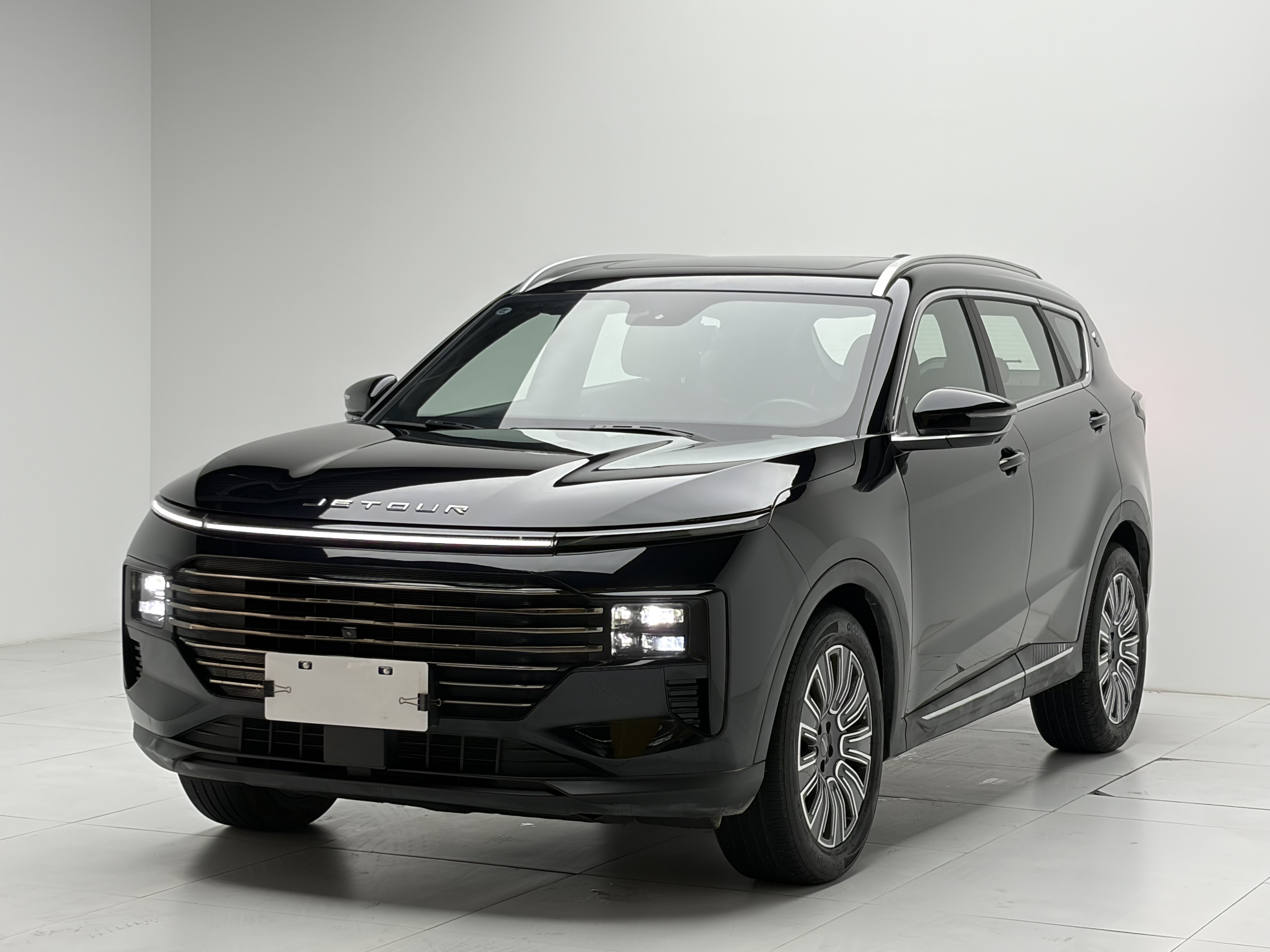 Jetour X70 PLUS 2024 car image #2