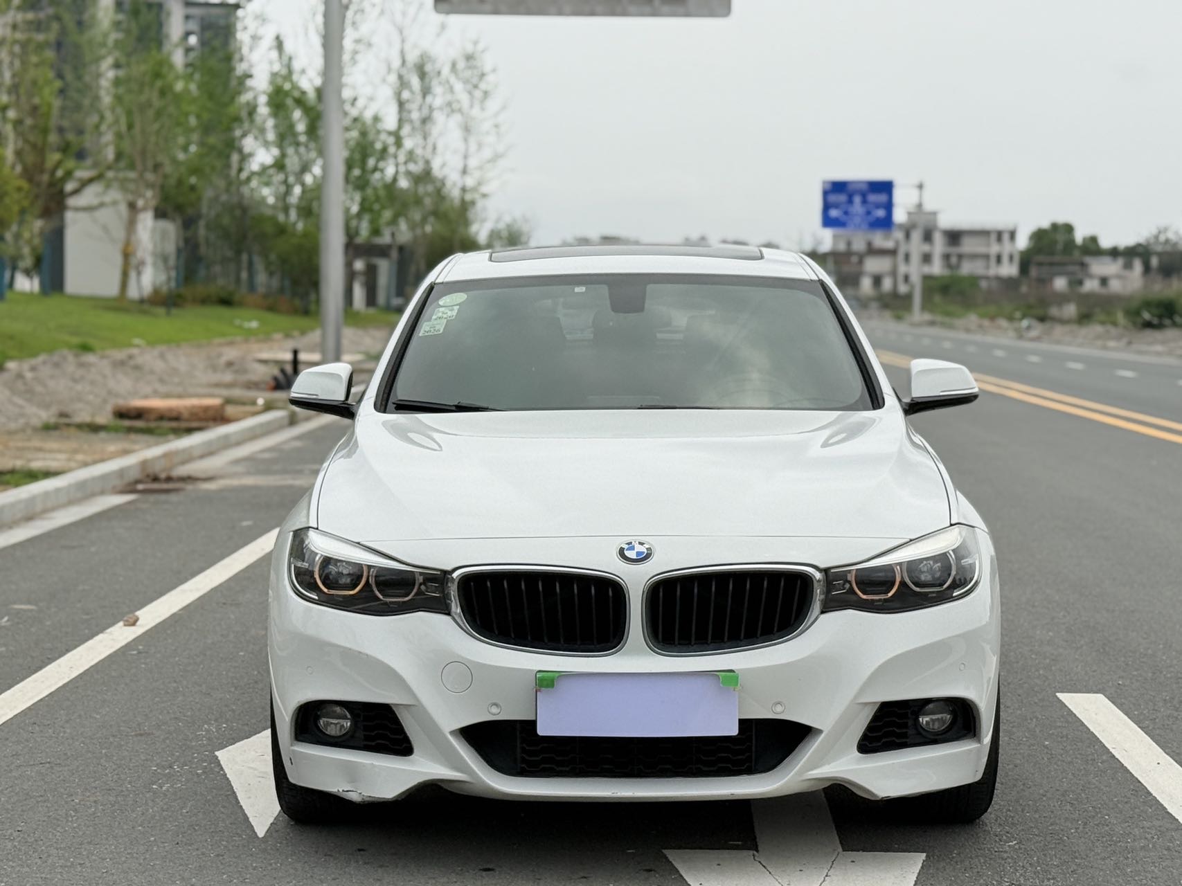 BMW 3 Series GT 2018 #4 BMW 3 Series GT 2018 car image #4
