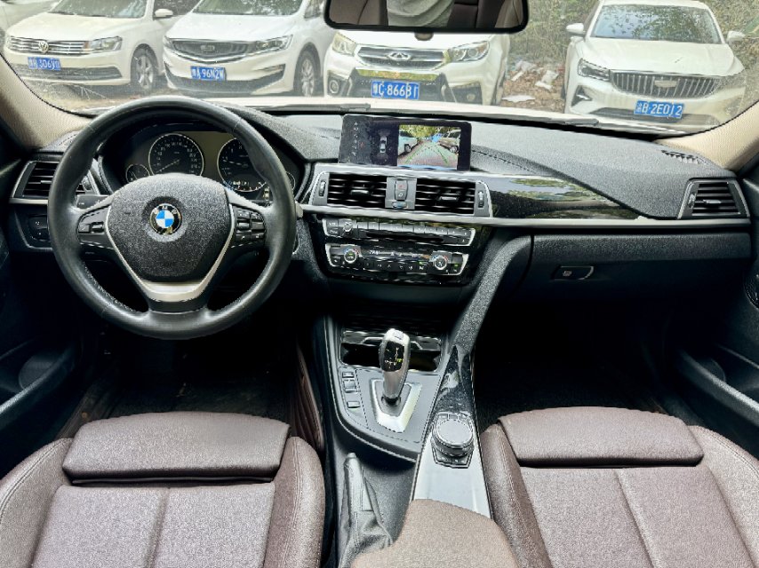 BMW 3 Series 2019 #6 BMW 3 Series 2019 car image #6