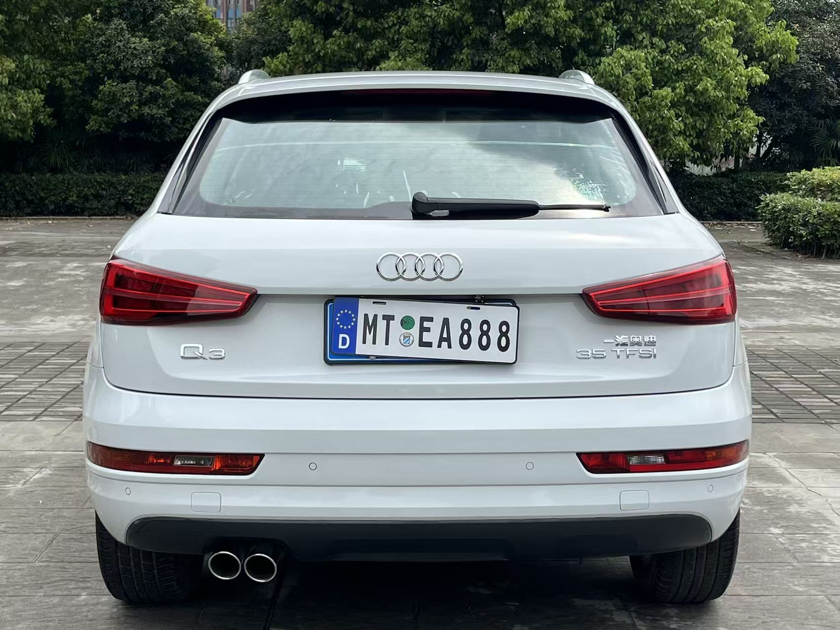 Audi Q3 2017 car image #10