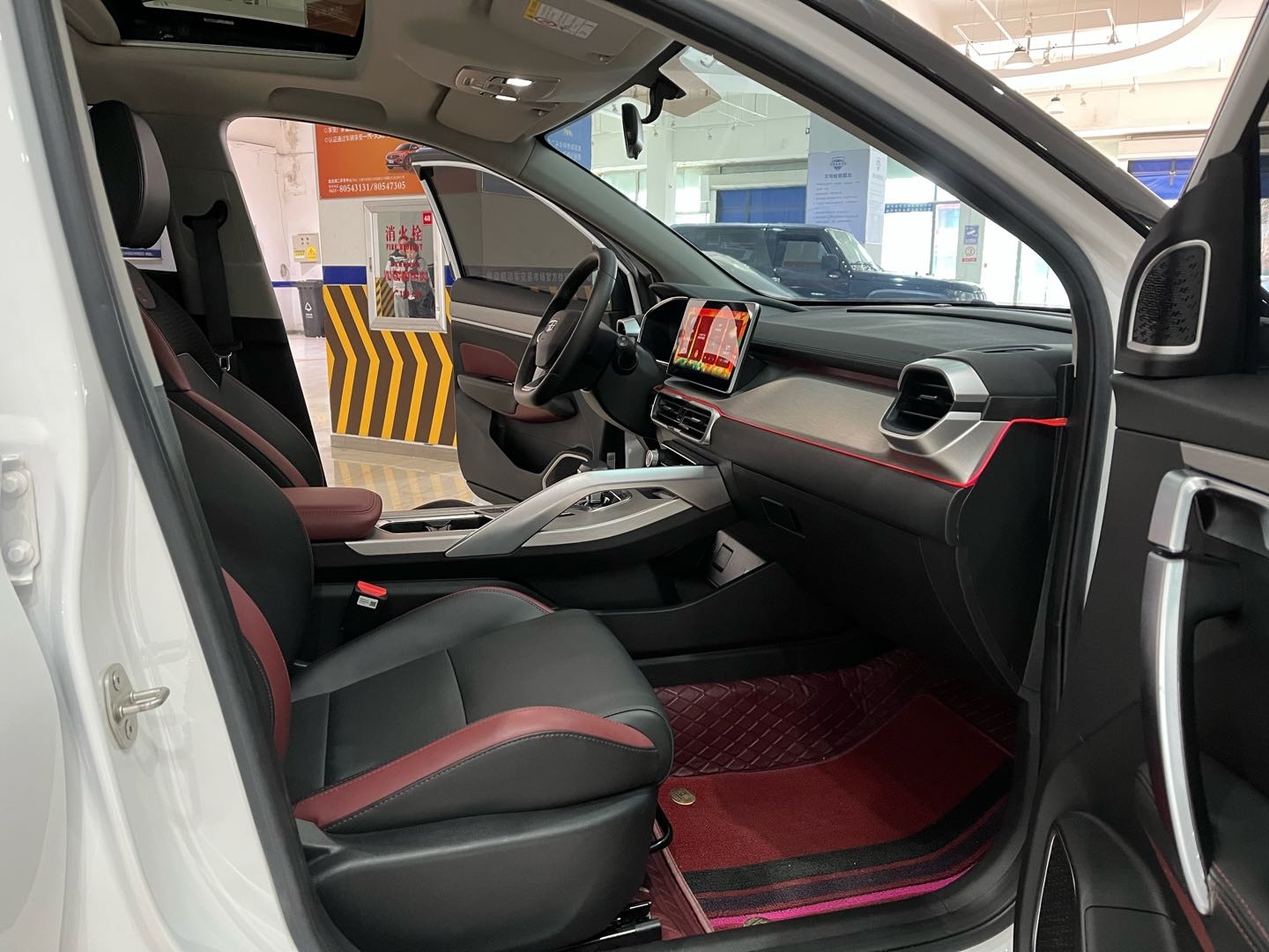 GEELY Coolray 2022 #12 GEELY Coolray 2022 car image #12
