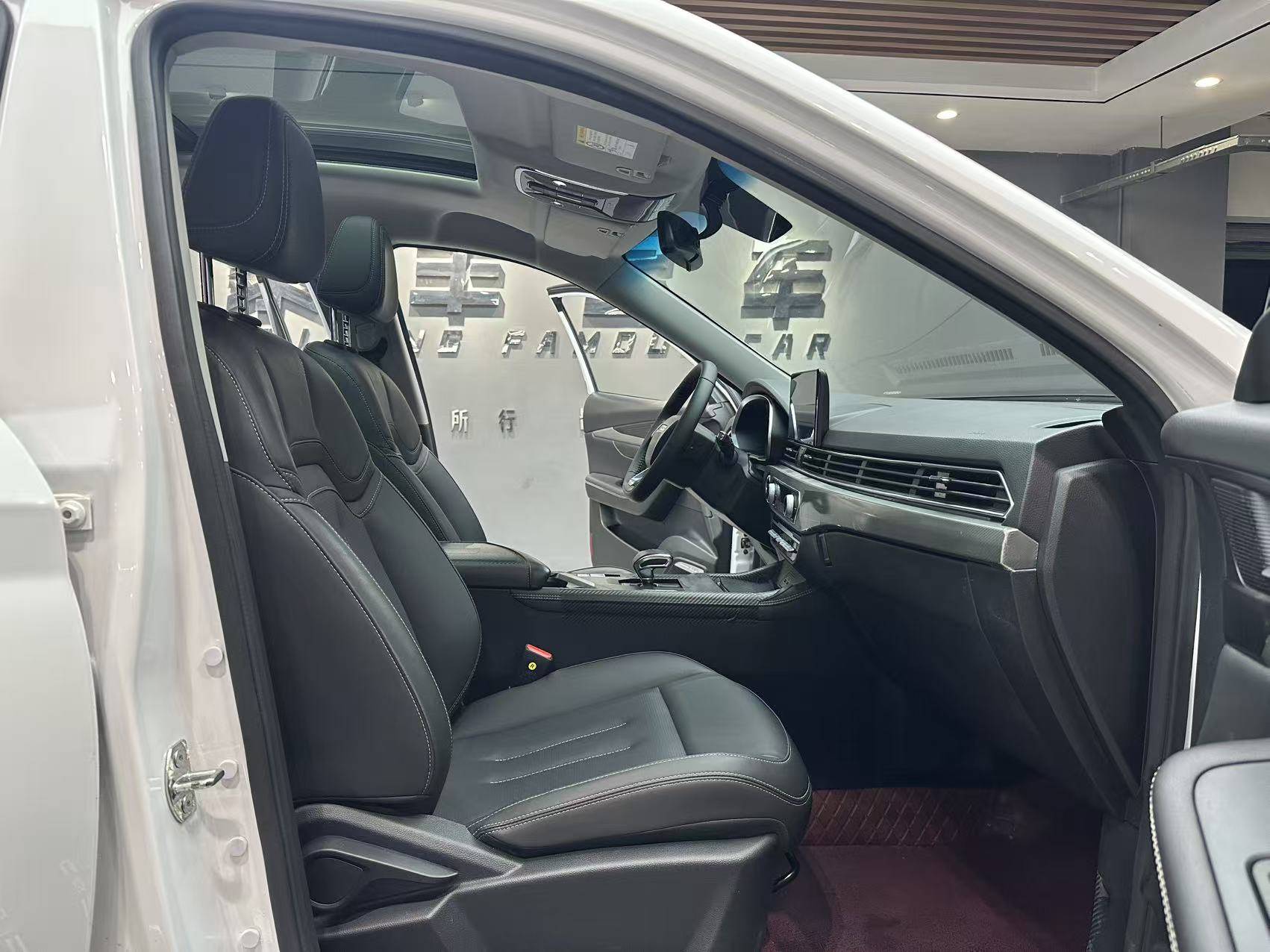 Jetour X70 PLUS 2021 #6 Jetour X70 PLUS 2021 car image #6
