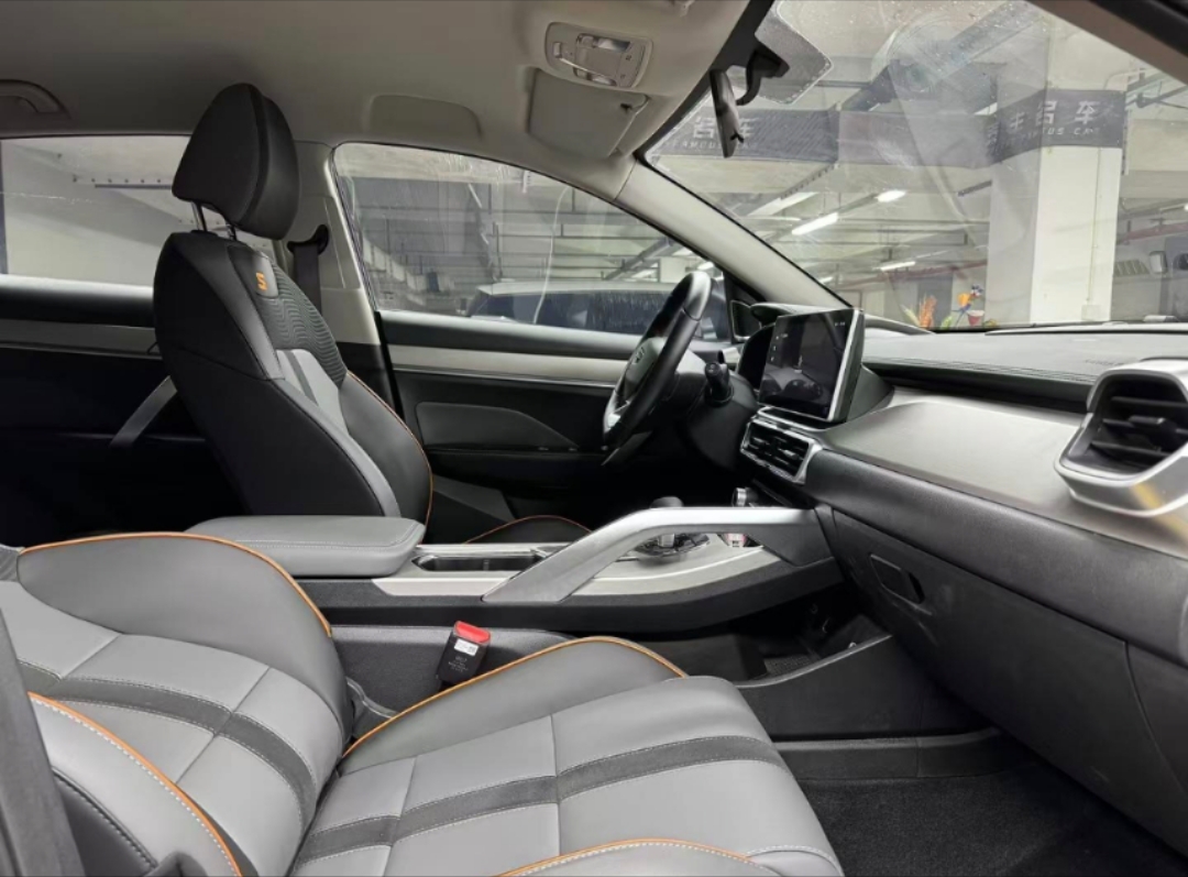 GEELY Coolray 2023 immagine di auto #7