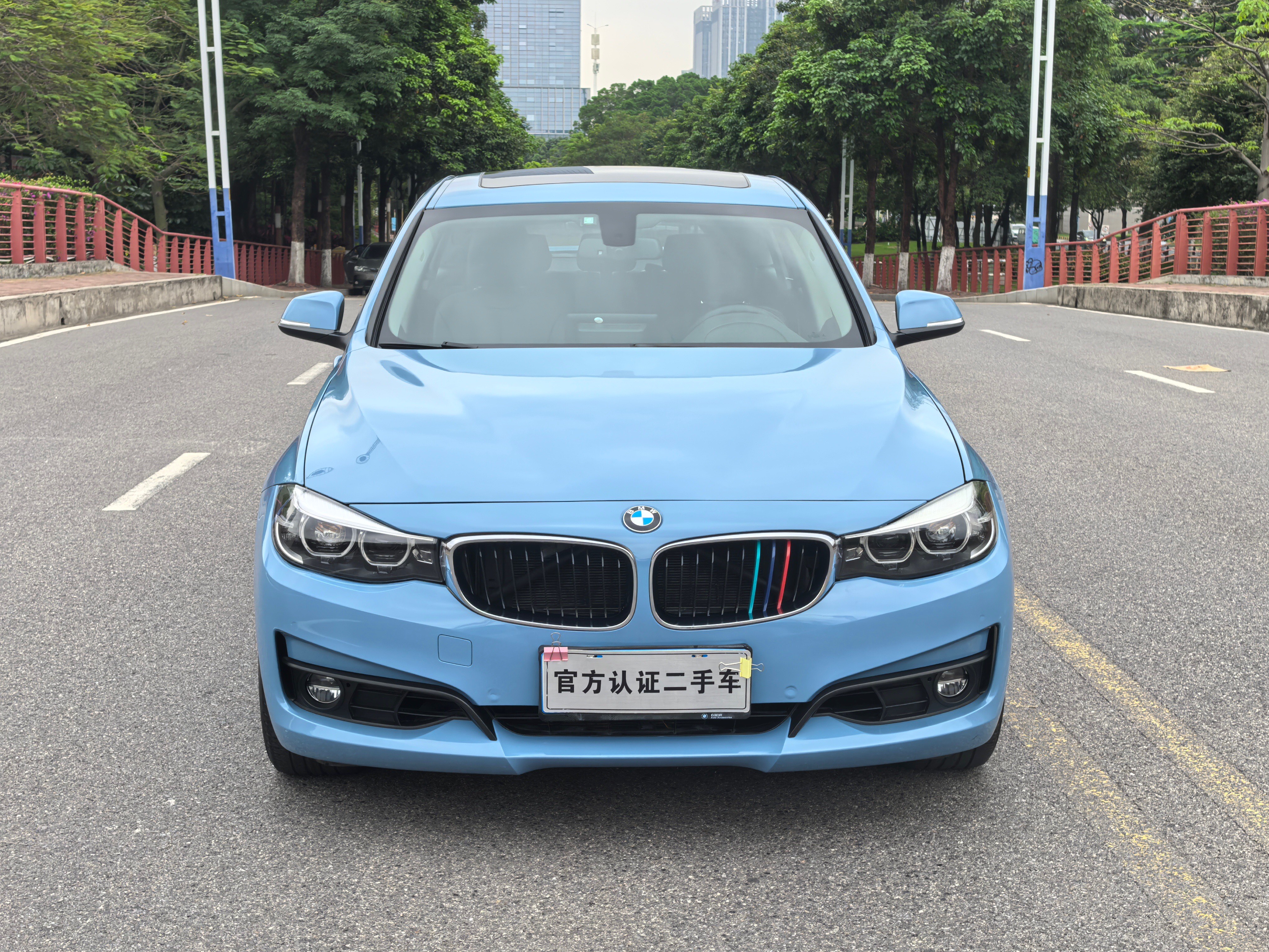 BMW 3 Series GT 2018 #4 BMW 3 Series GT 2018 car image #4