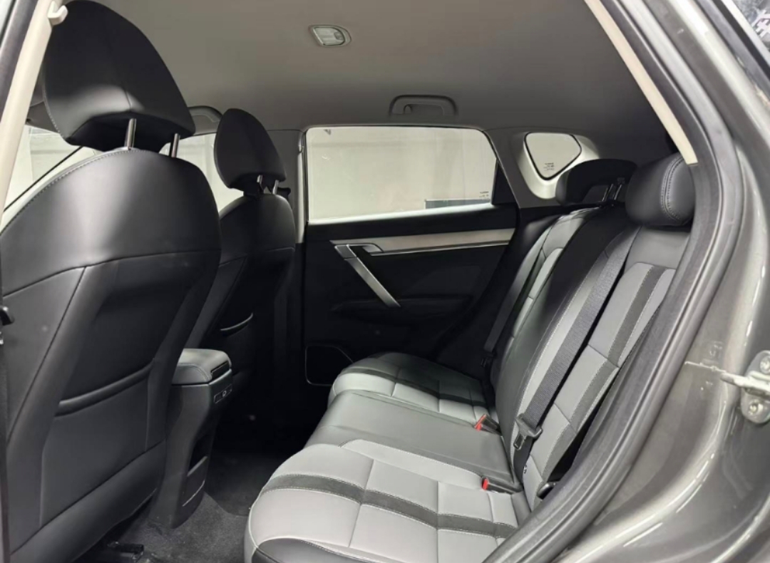 GEELY Coolray 2023 immagine di auto #5