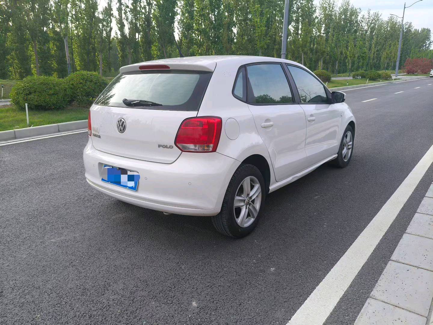 Volkswagen Polo 2011 #9 Volkswagen Polo 2011 car image #9