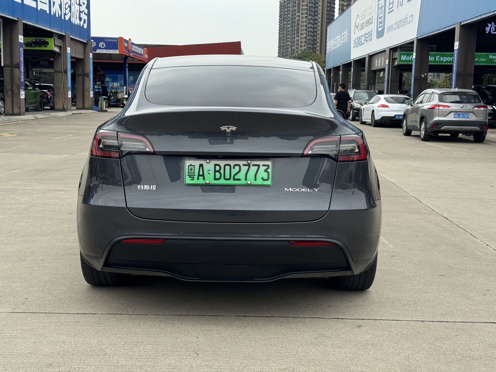 Tesla Model Y 2022 car image #8