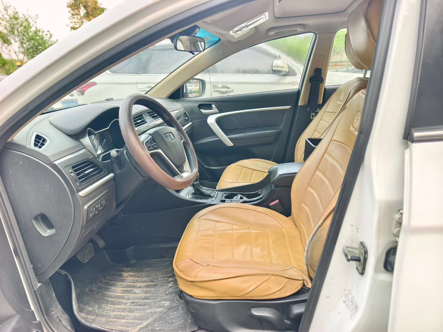 GEELY Emgrand 2017 car image #5