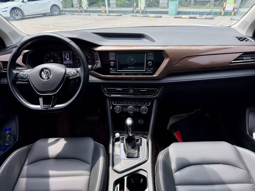 Volkswagen Tharu 2019 #6 Volkswagen Tharu 2019 car image #6