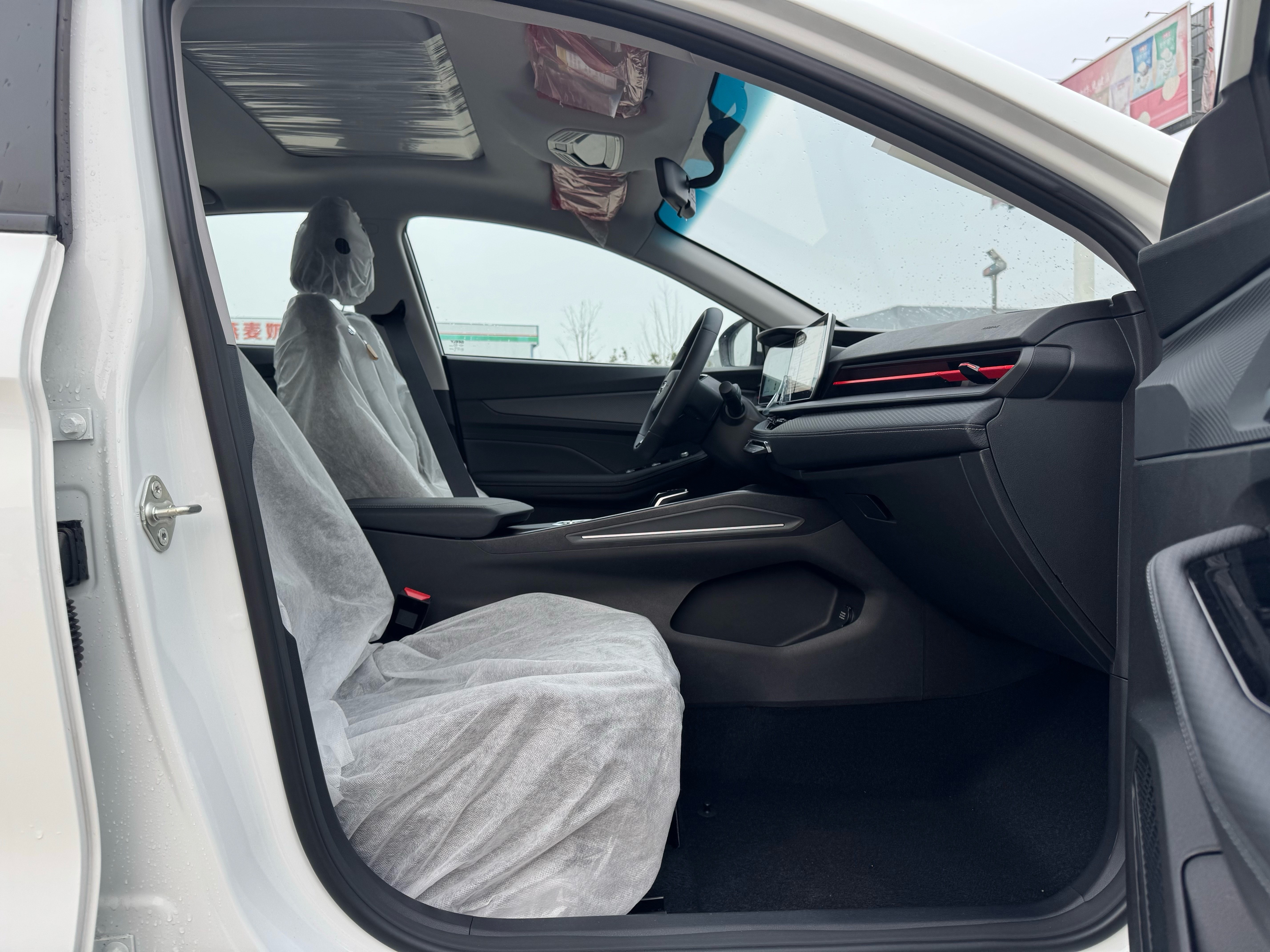 GEELY Binray 2026 #8 GEELY Binray 2026 car image #8