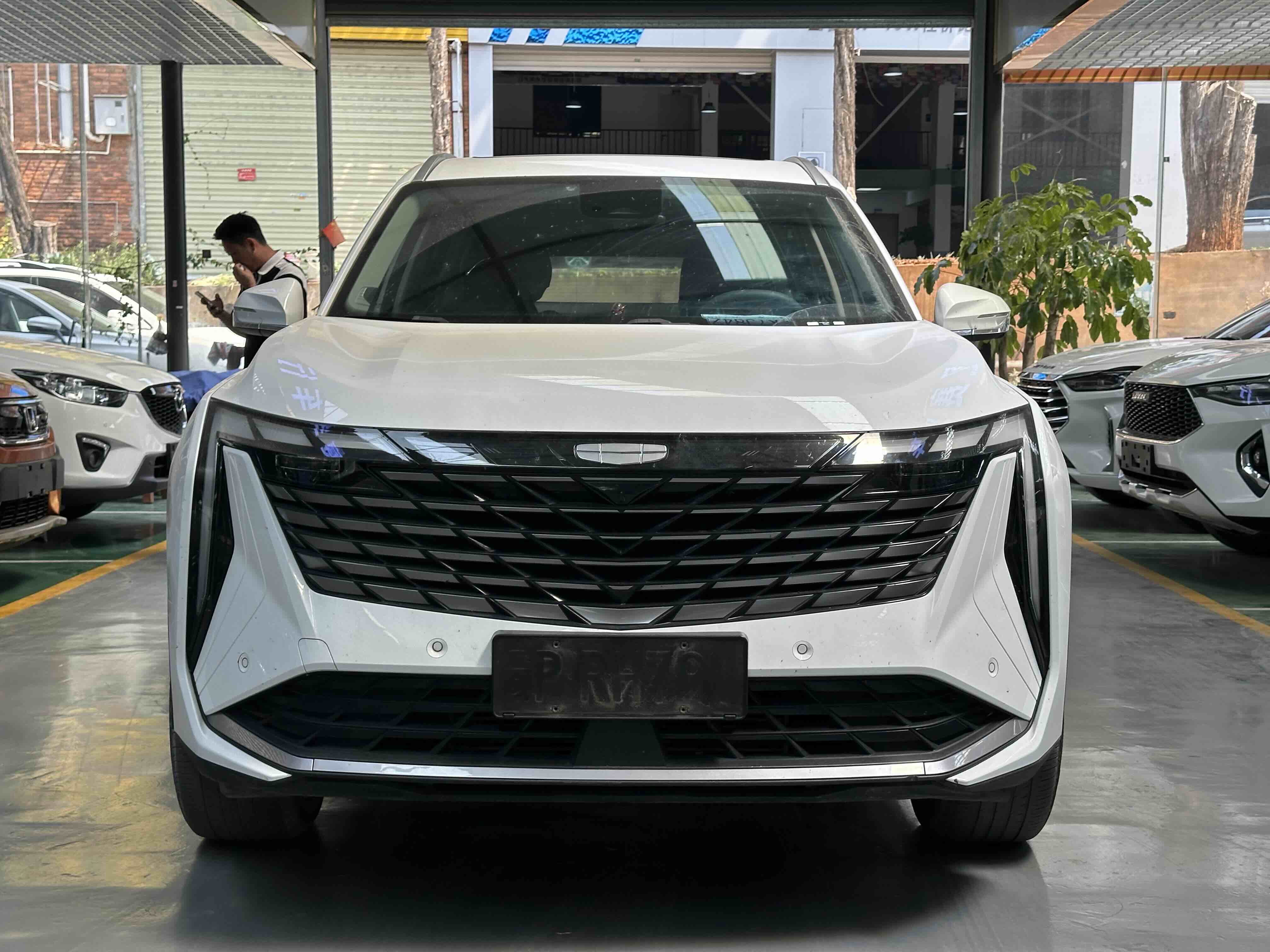 GEELY Boyue L 2022 car image #3