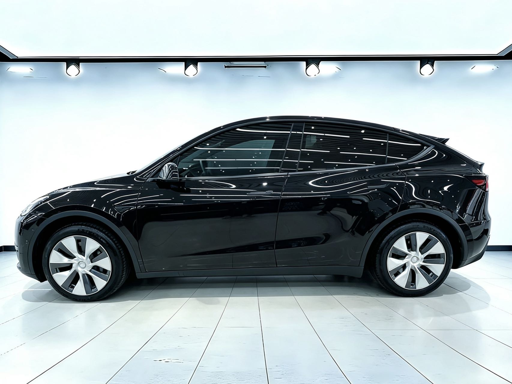 Tesla Model Y 2022 car image #7