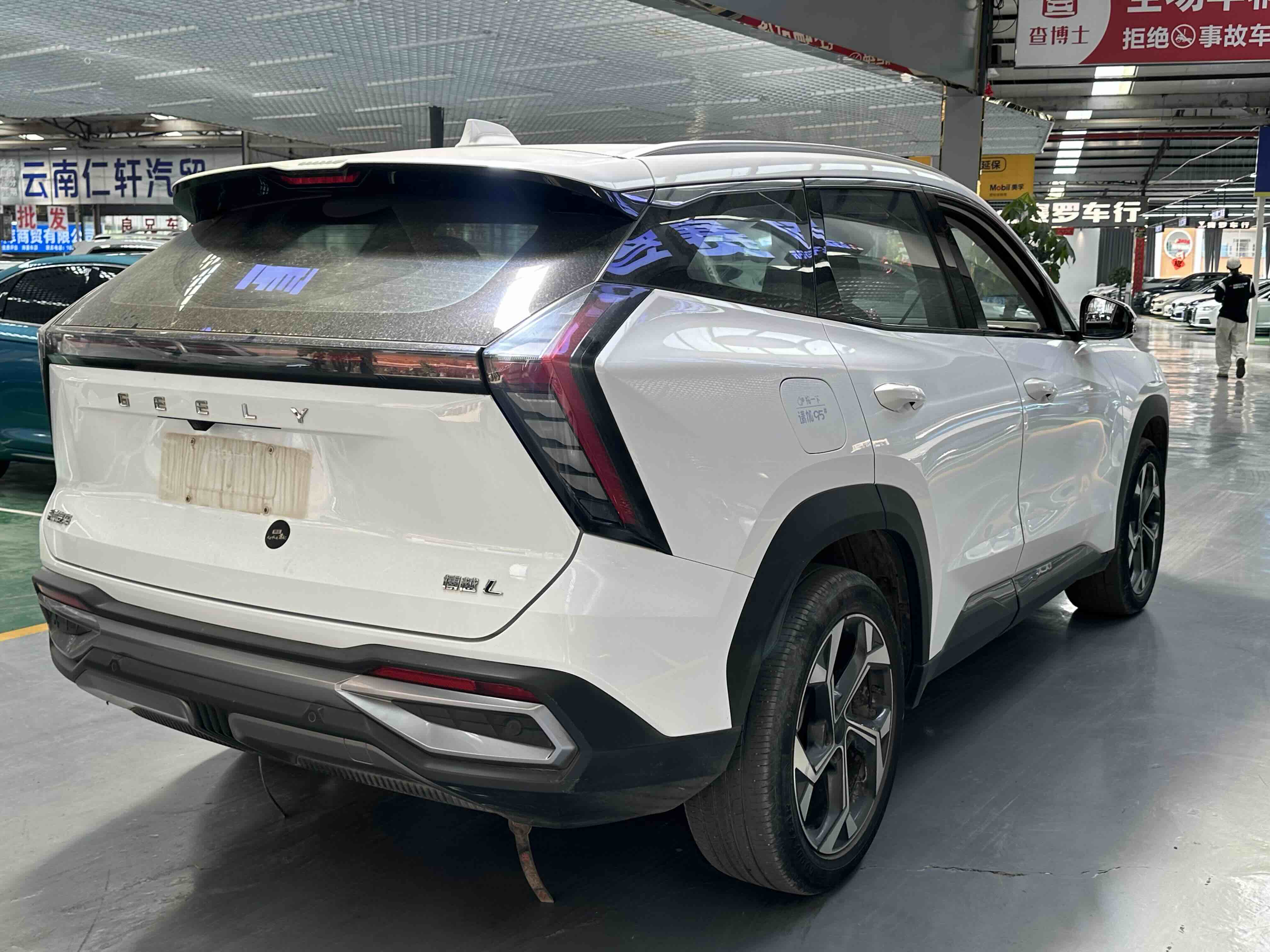 GEELY Boyue L 2022 car image #5