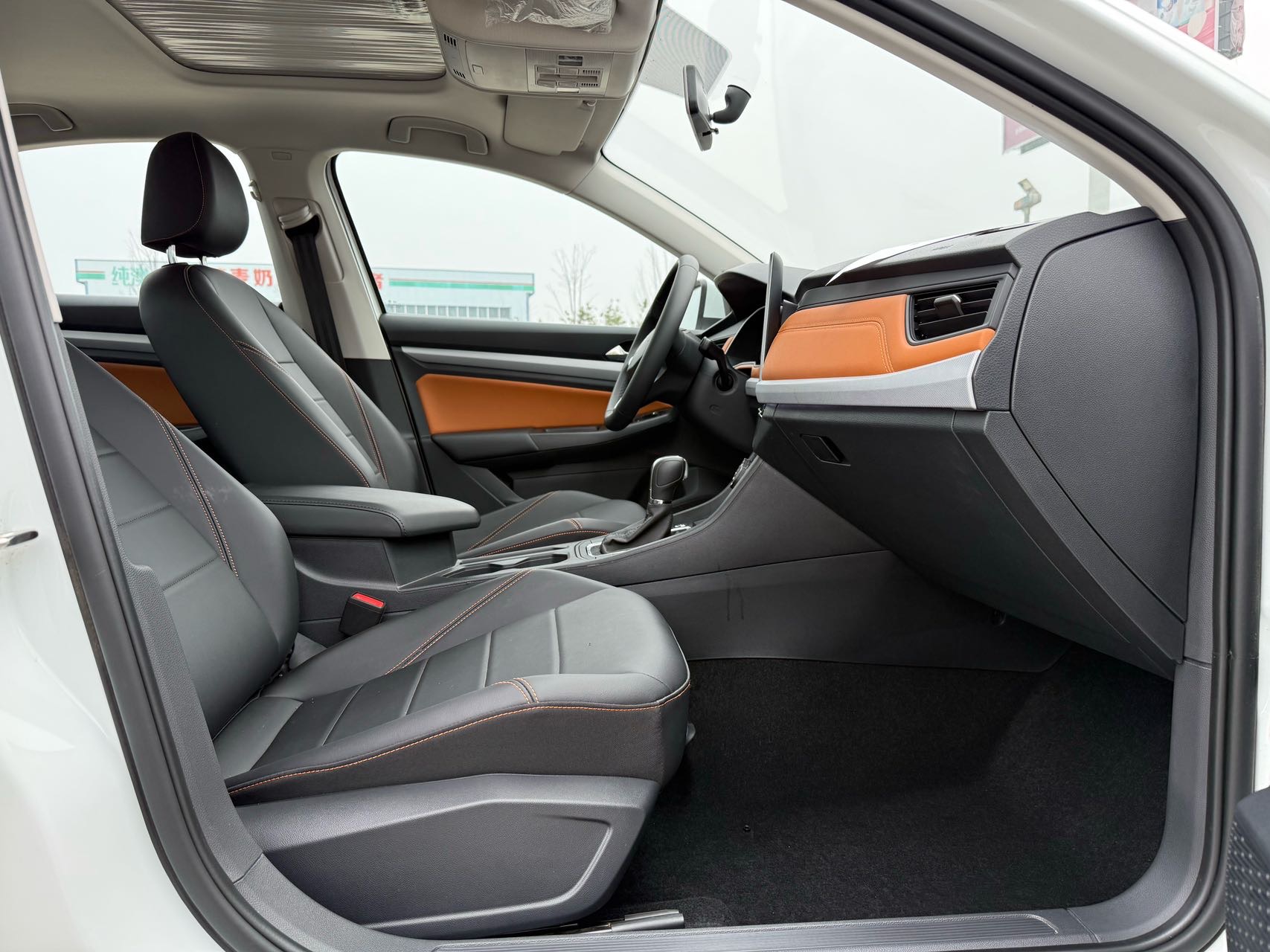 Volkswagen Bora 2025 car image #8