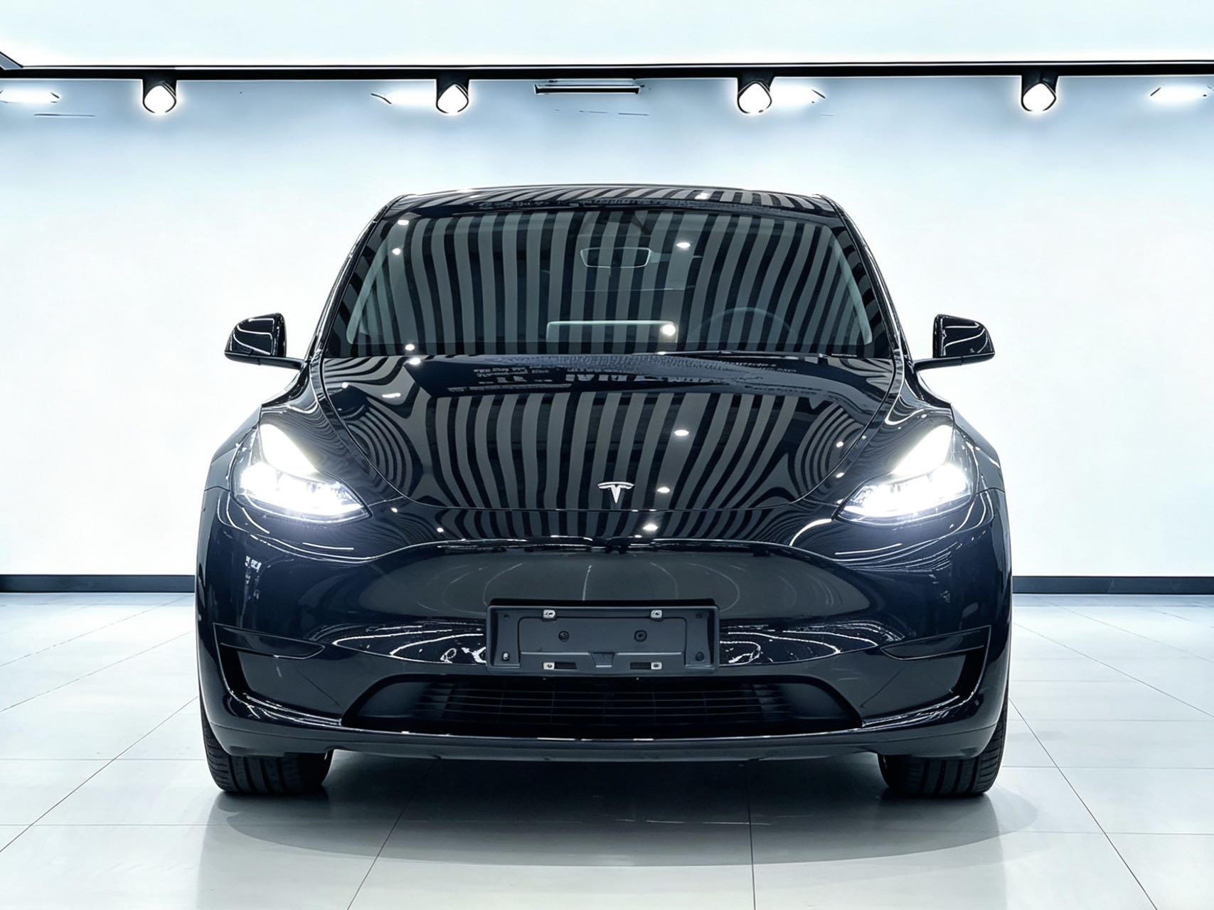 Tesla Model Y 2022 car image #4