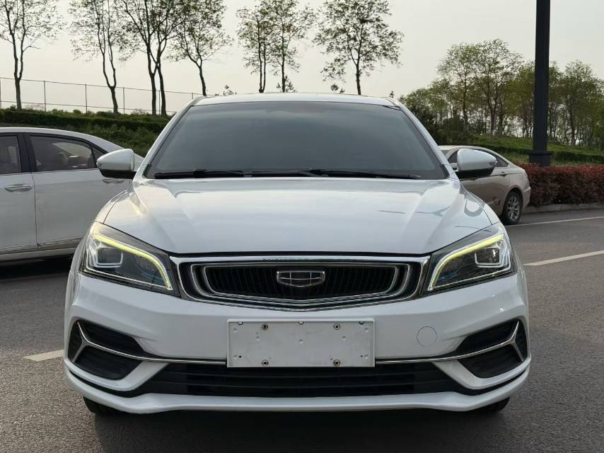 GEELY Emgrand 2019 car image #4