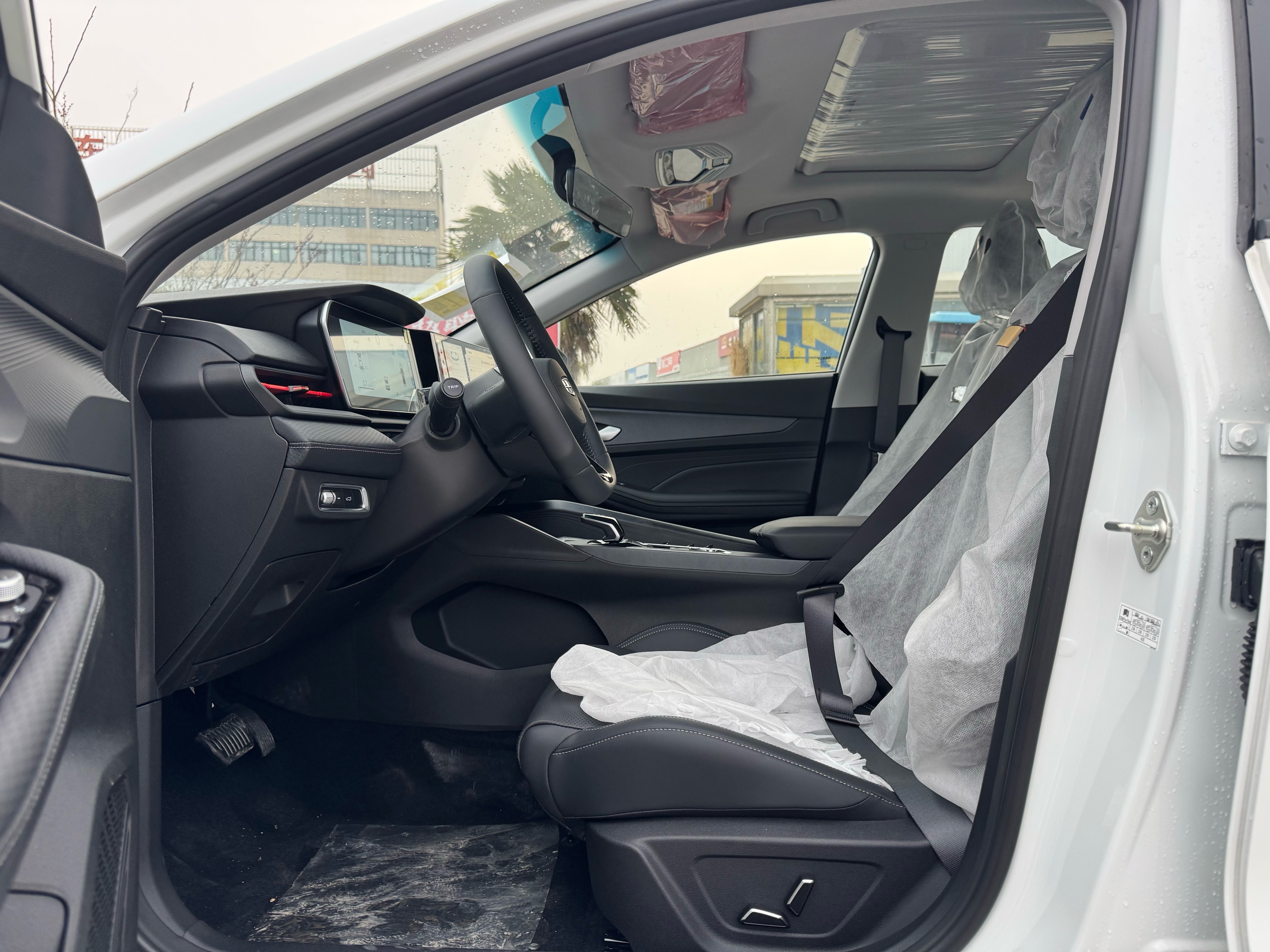 GEELY Binray 2026 #6 GEELY Binray 2026 car image #6
