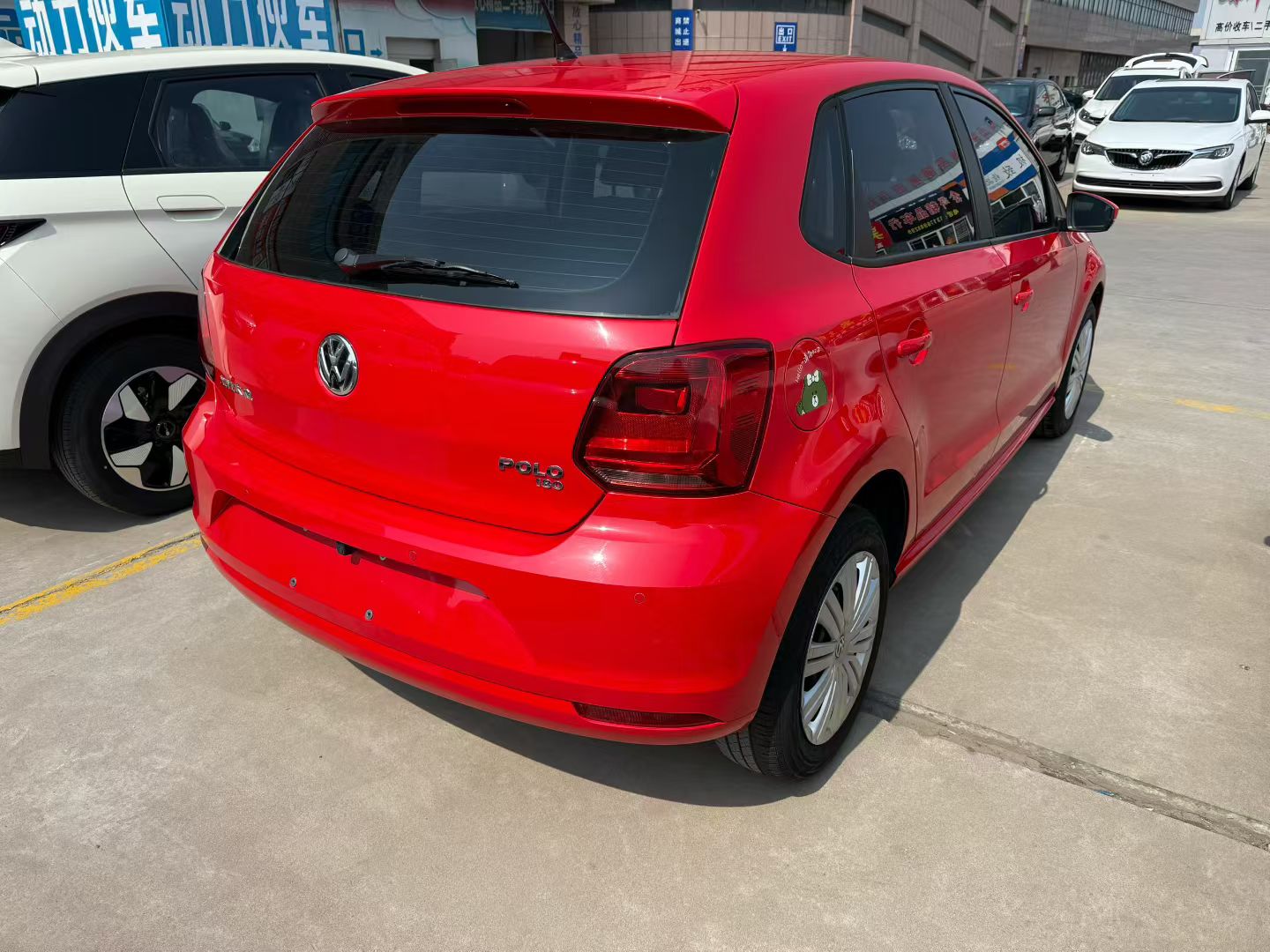 Volkswagen Polo 2018 car image #8
