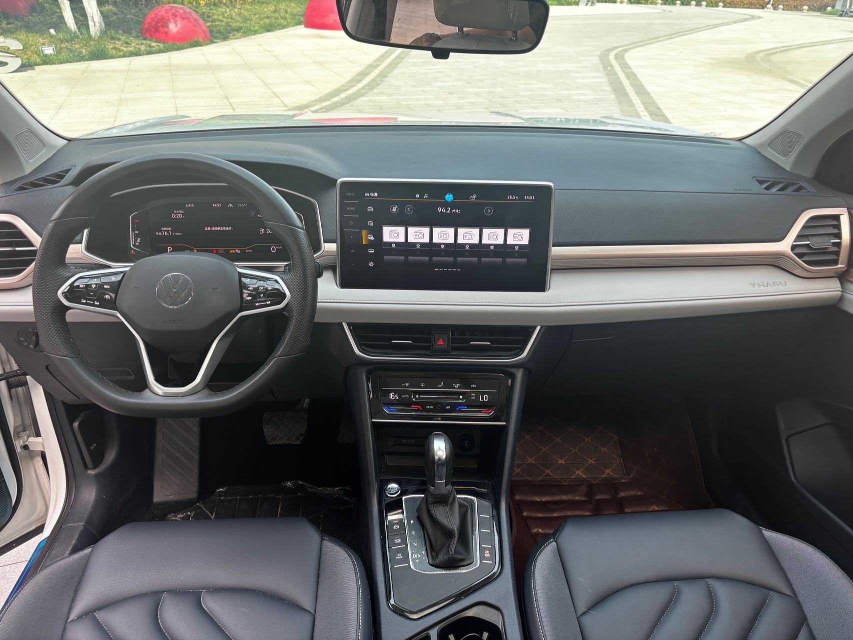 Volkswagen Tharu 2023 car image #6