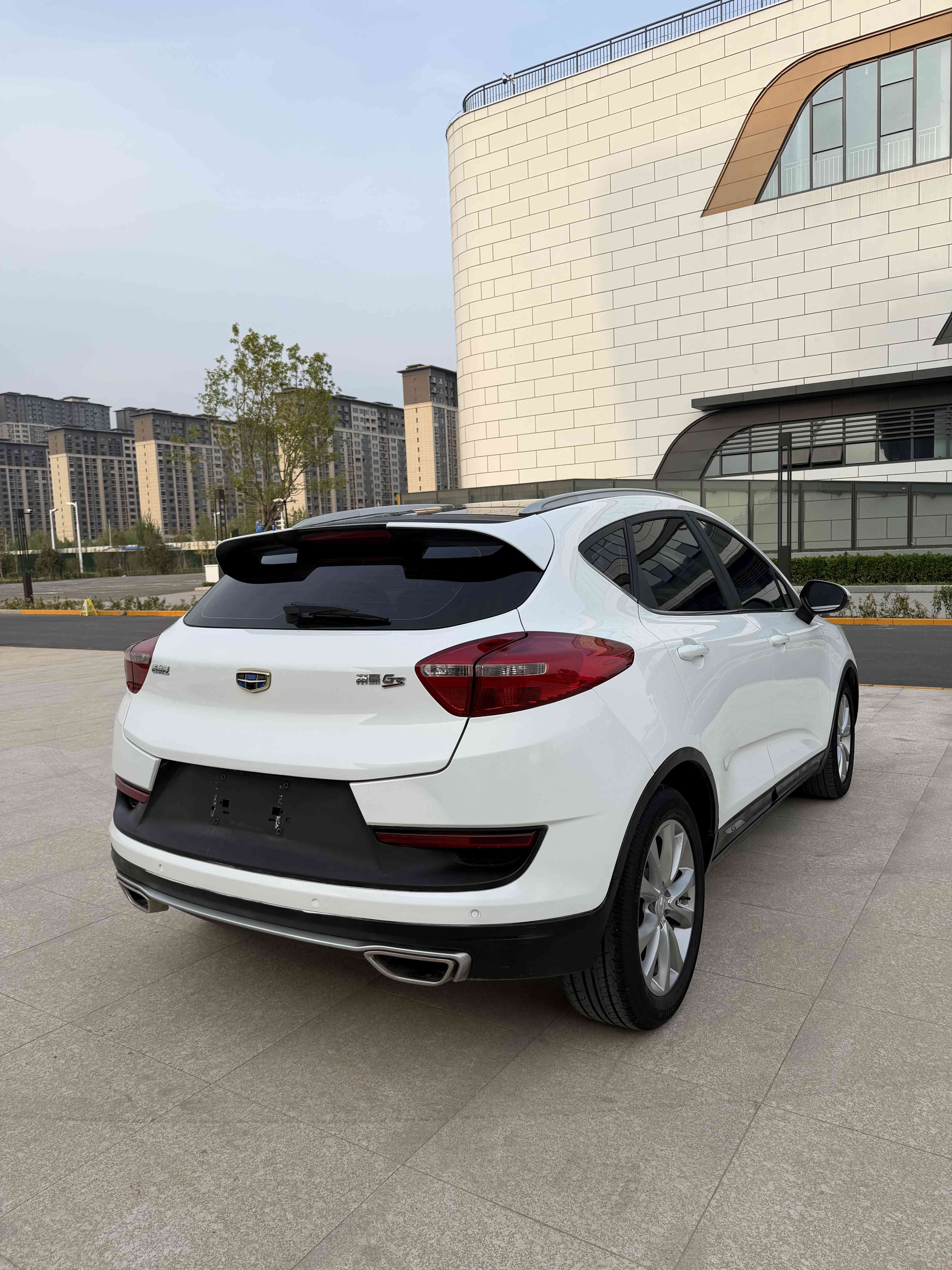 GEELY Emgrand GS 2017 car image #7