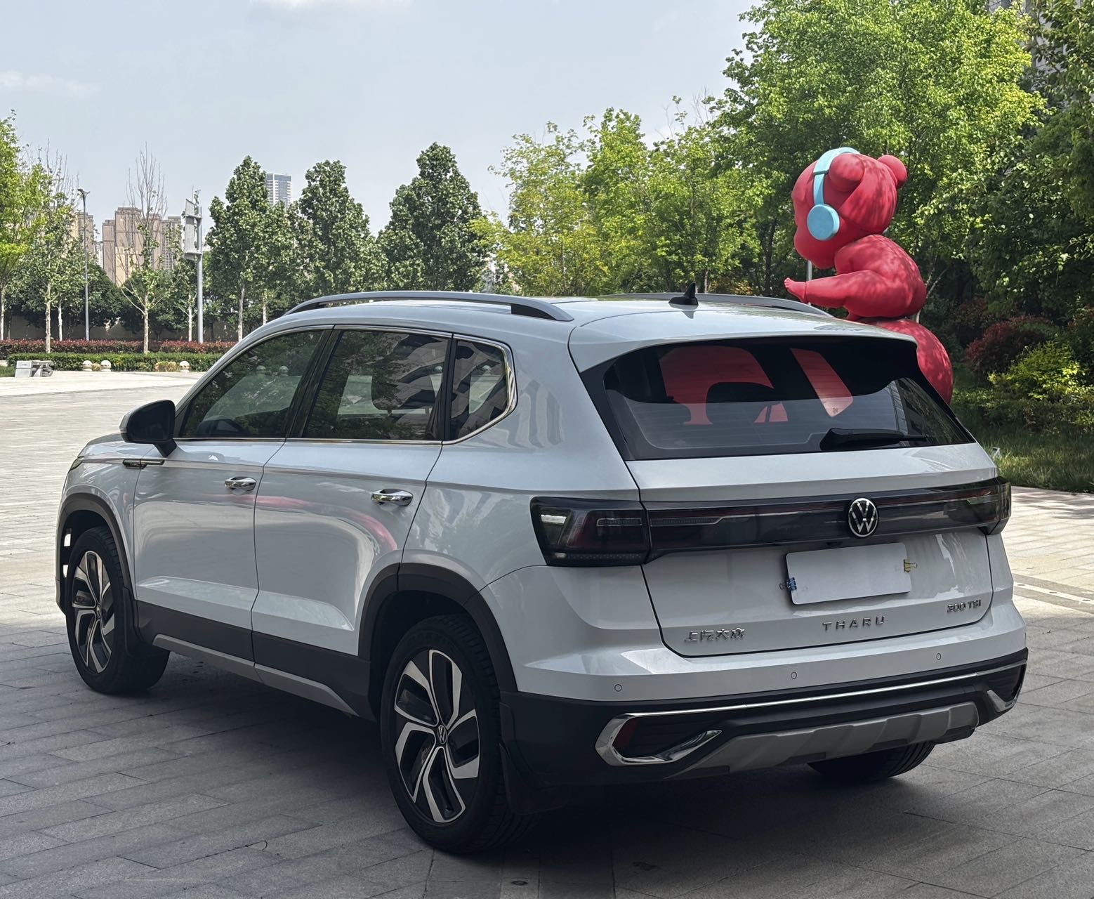 Volkswagen Tharu 2023 car image #10
