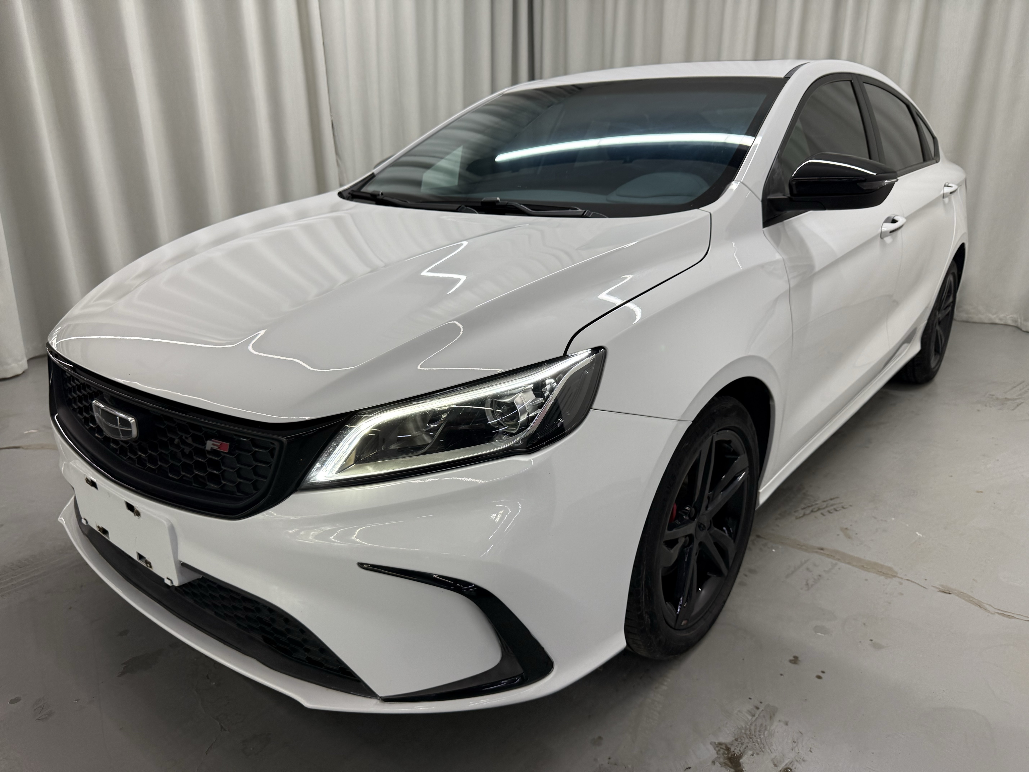 GEELY Binray 2021 image de voiture #2