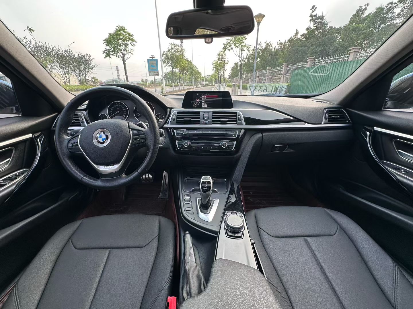 BMW 3 Series 2017 #9 BMW 3 Series 2017 car image #9