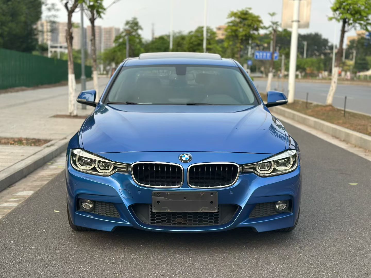BMW 3 Series 2017 #4 BMW 3 Series 2017 car image #4