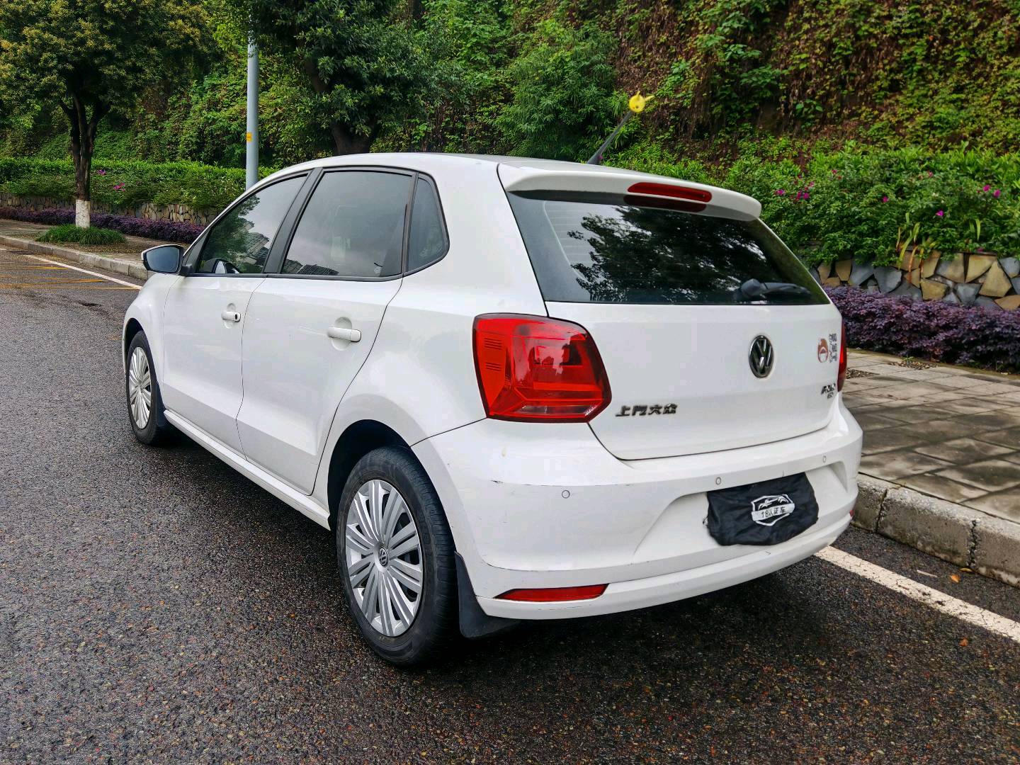 Volkswagen Polo 2017 car image #8