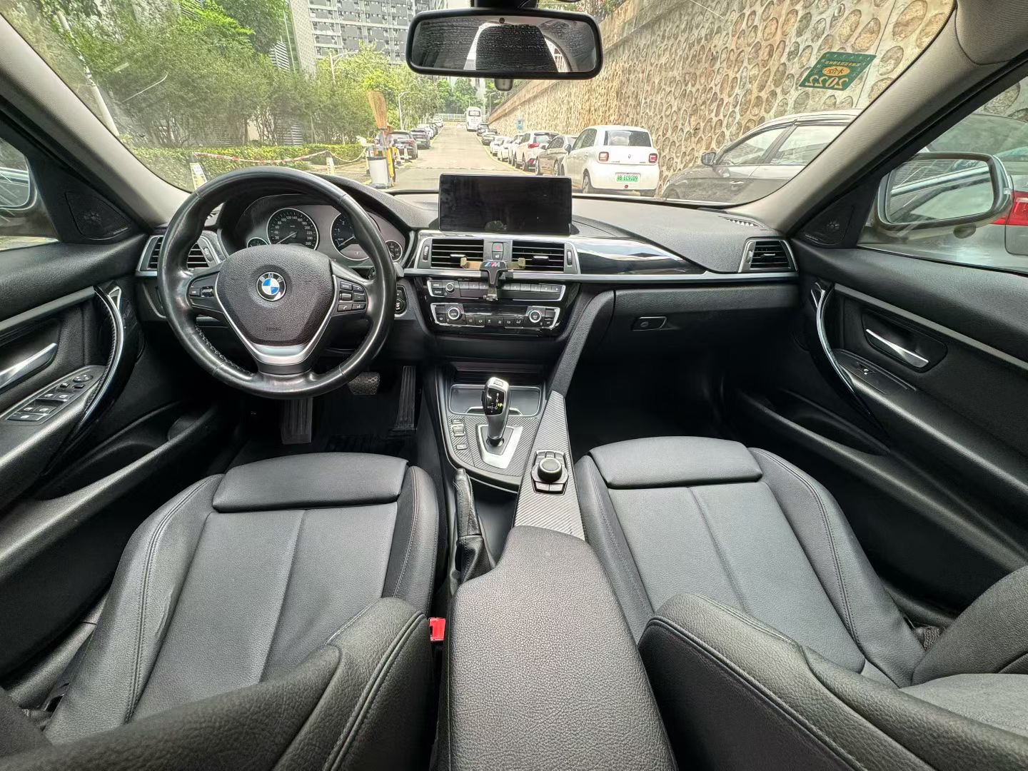 BMW 3 Series 2018 #6 BMW 3 Series 2018 car image #6