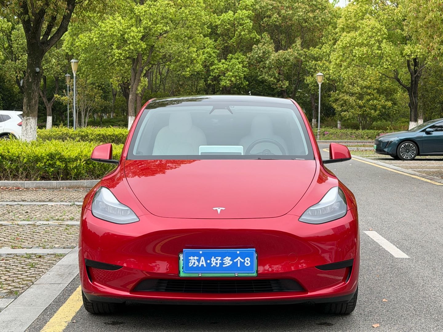 Tesla Model Y 2023 car image #4