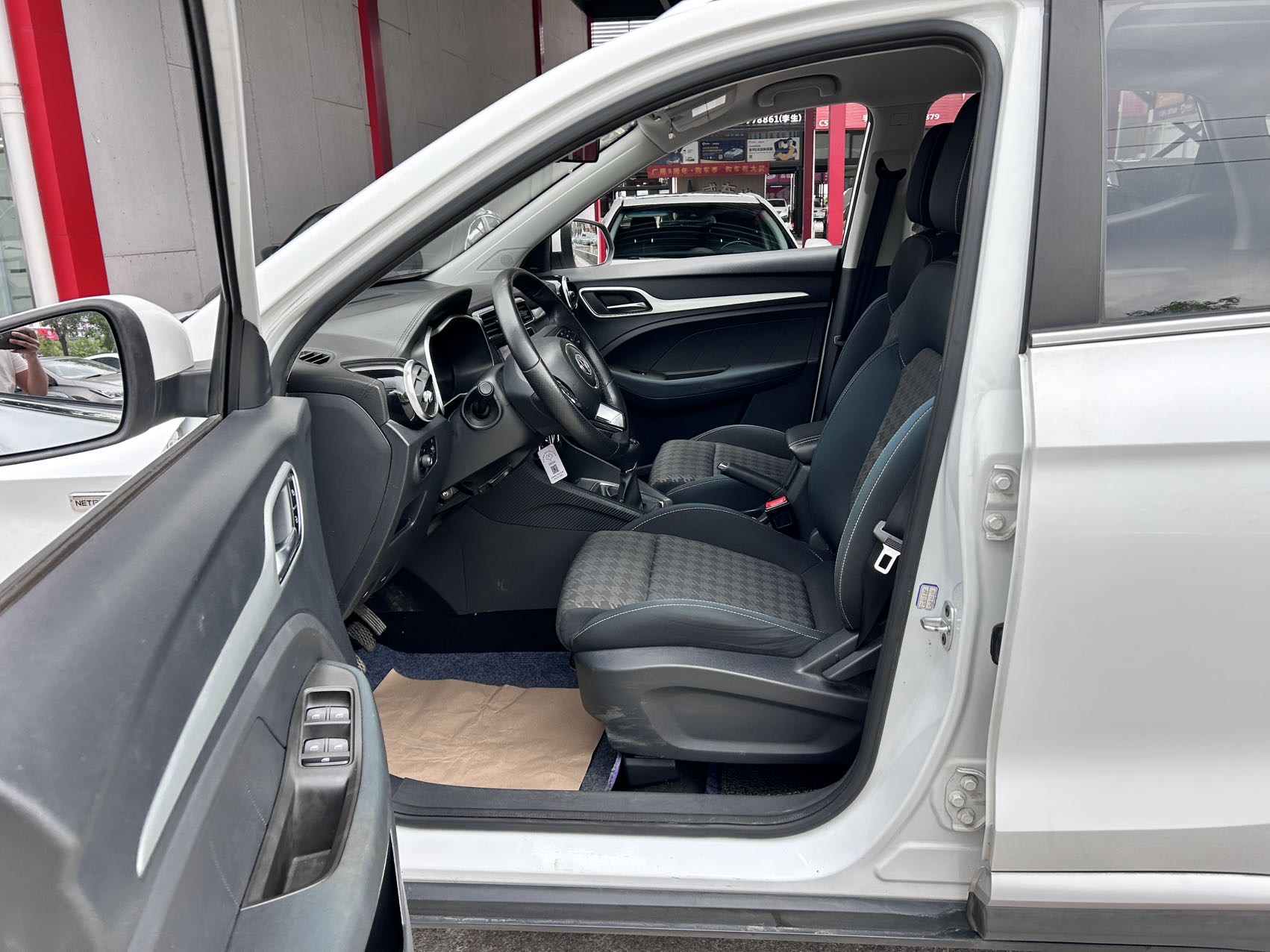 MG ZS 2019 car image #9