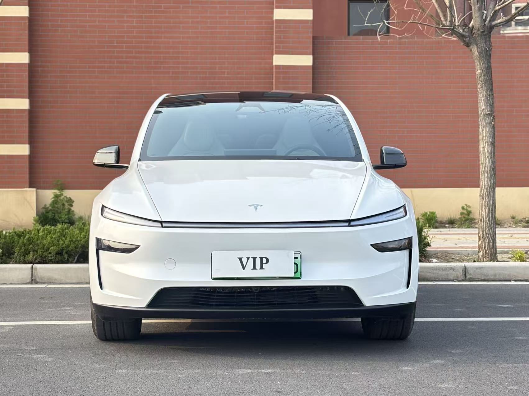 Tesla Model Y L 2025 #3 Tesla Model Y L 2025 car image #3