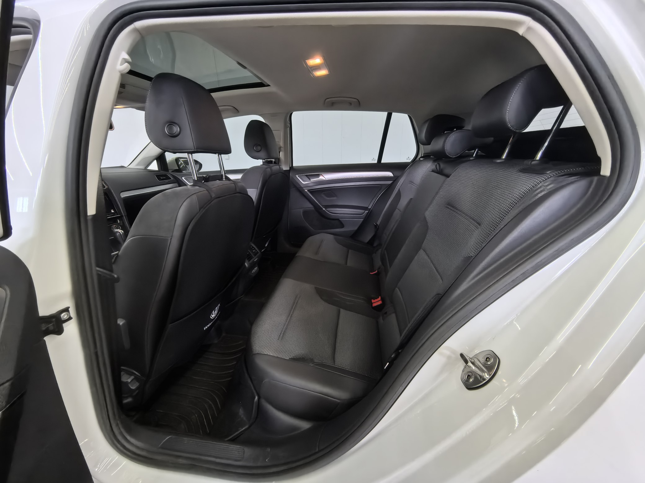 Volkswagen Golf 2019 #9 Volkswagen Golf 2019 car image #9