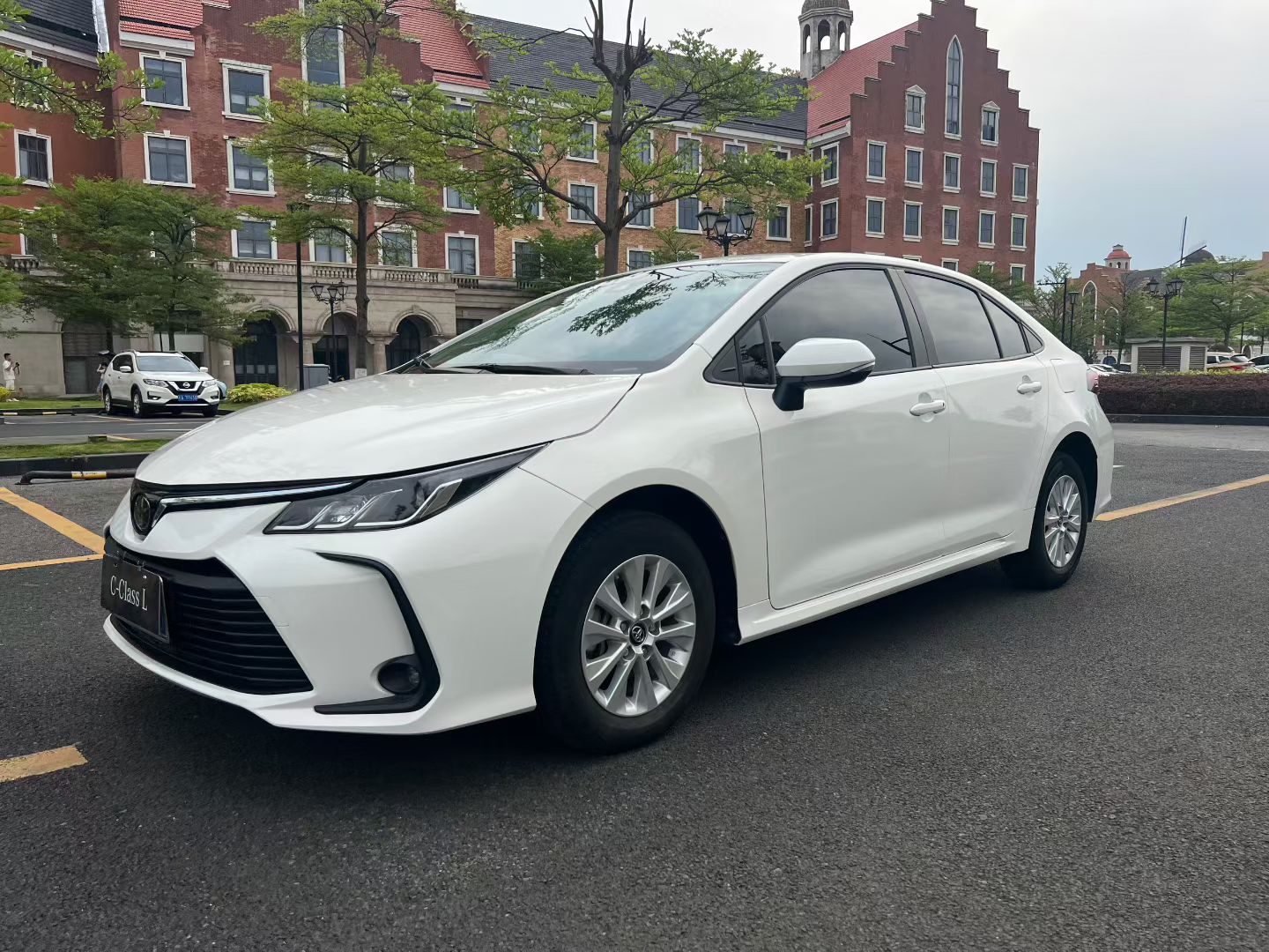 Toyota Corolla 2019 #2 Toyota Corolla 2019 car image #2