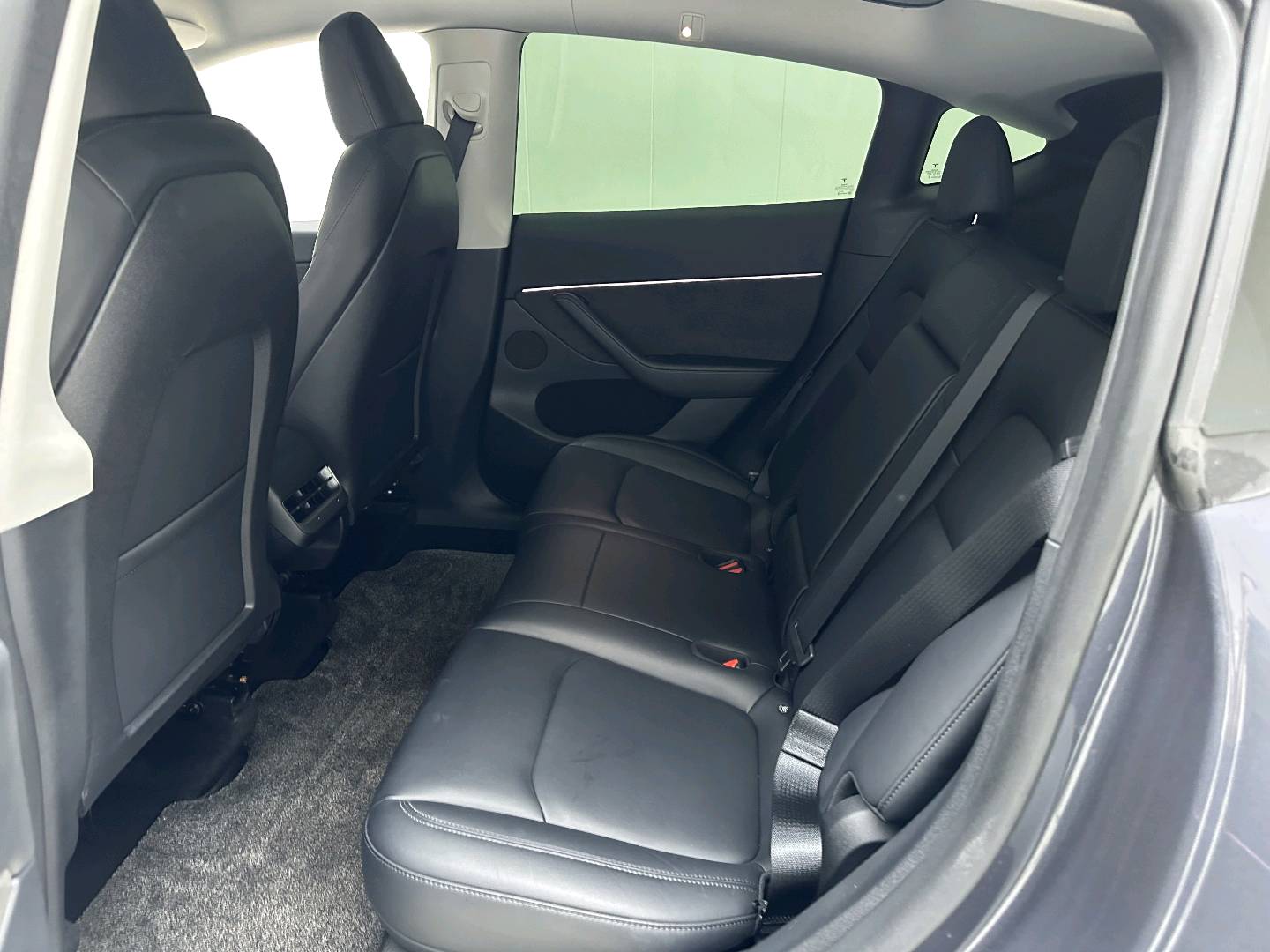 Tesla Model Y 2022 #8 Tesla Model Y 2022 car image #8