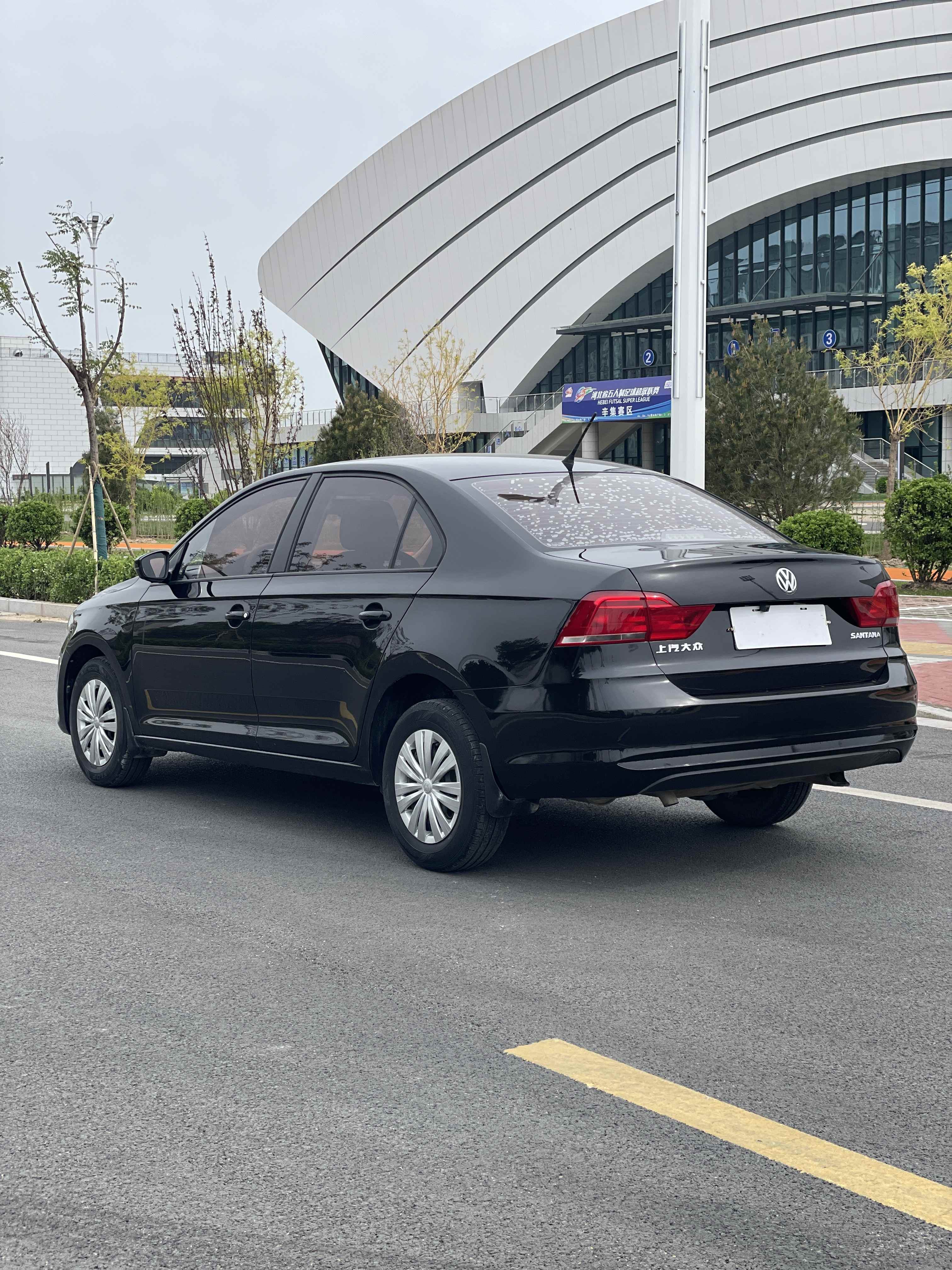 Volkswagen Santana 2017 car image #9