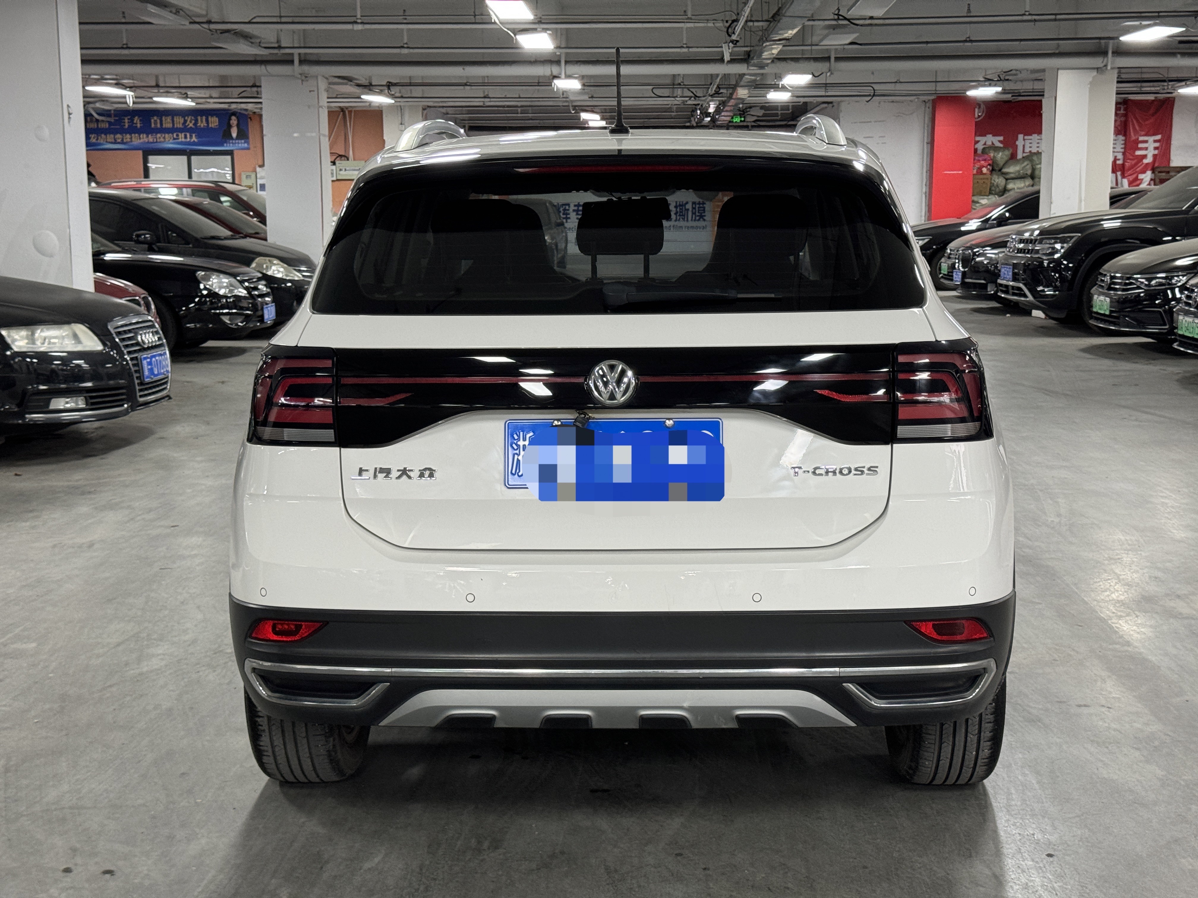 Volkswagen T-Cross 2020 #10 Volkswagen T-Cross 2020 car image #10