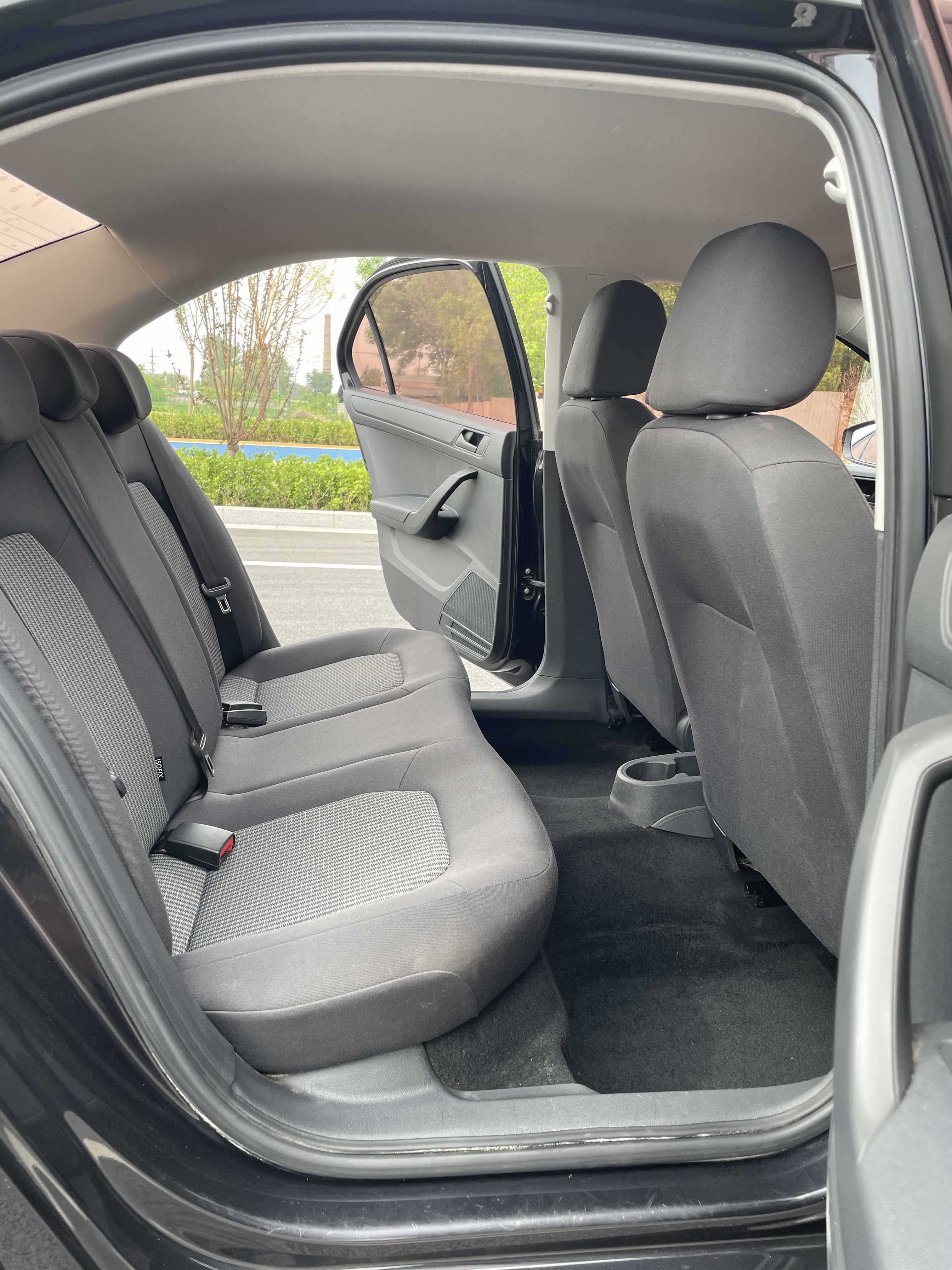Volkswagen Santana 2017 car image #7
