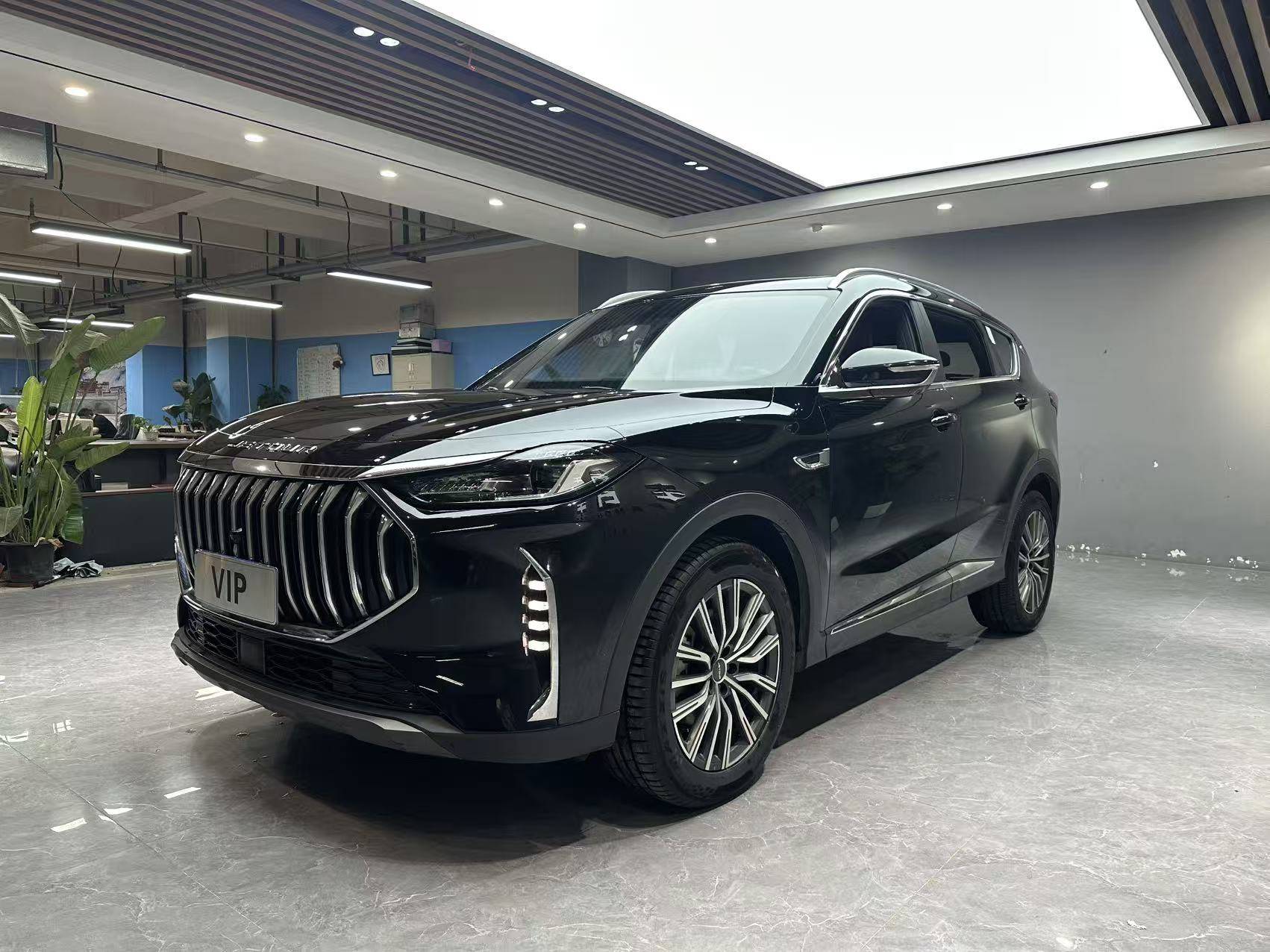 Jetour X70 PLUS 2023 car image #2