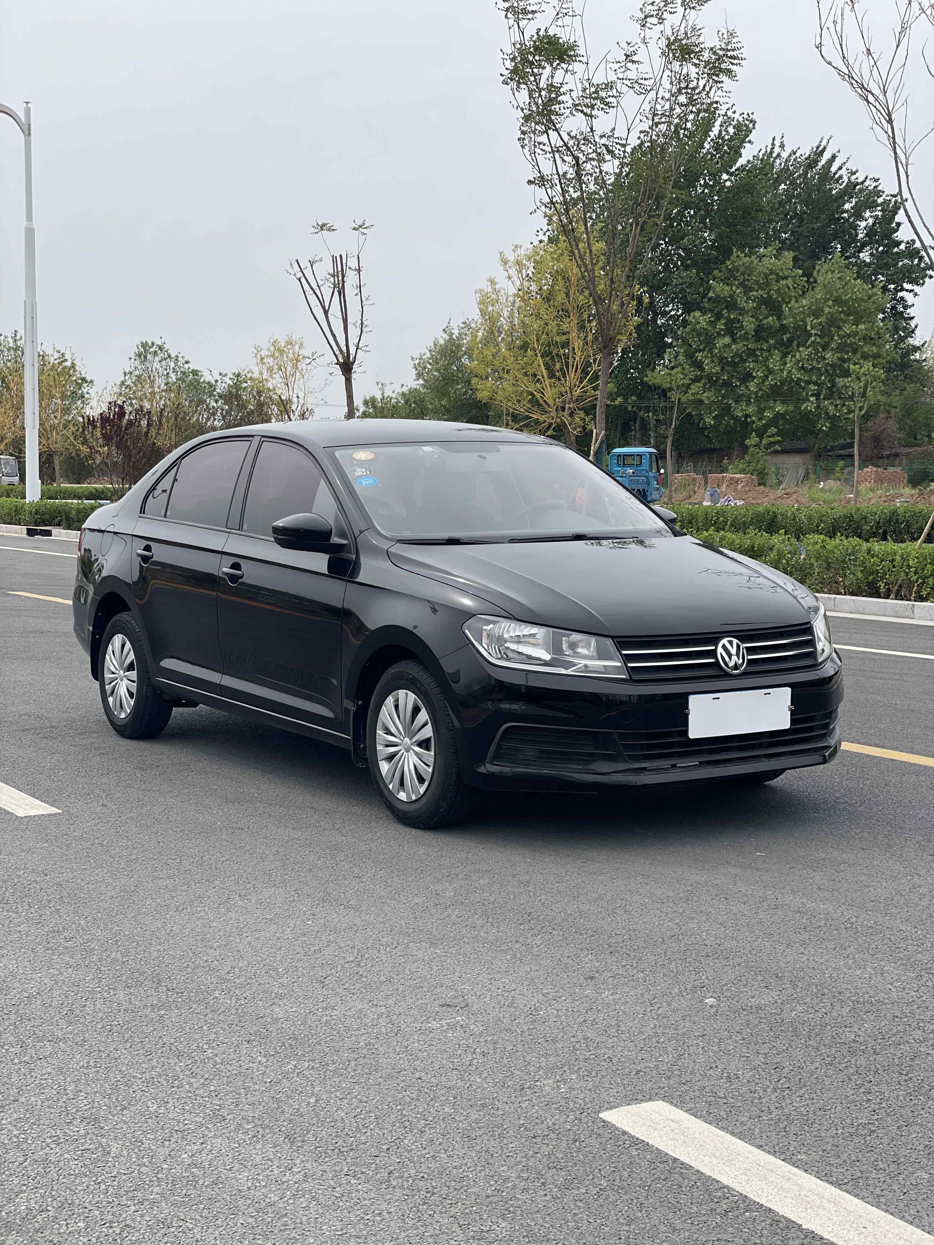 Volkswagen Santana 2017 car image #5