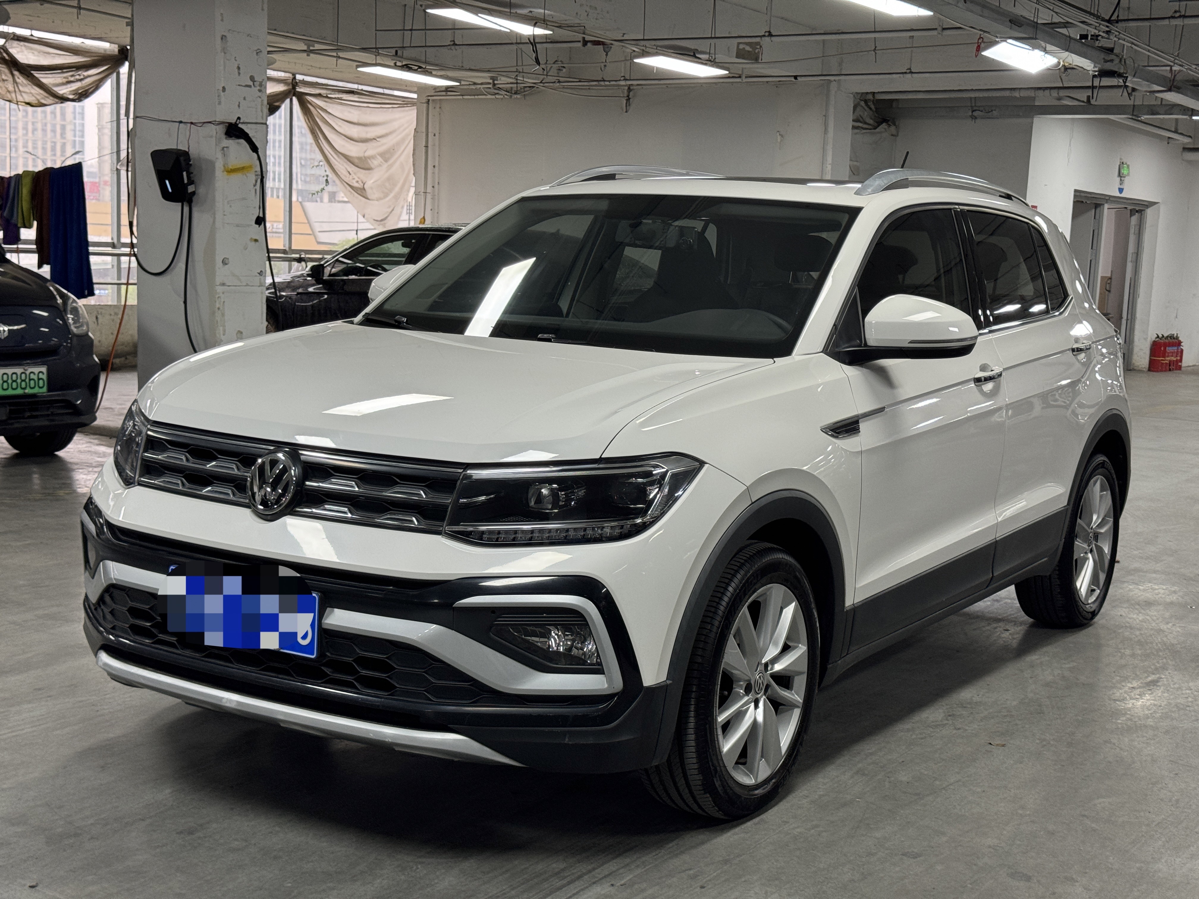 Volkswagen T-Cross 2020 #2 Volkswagen T-Cross 2020 car image #2