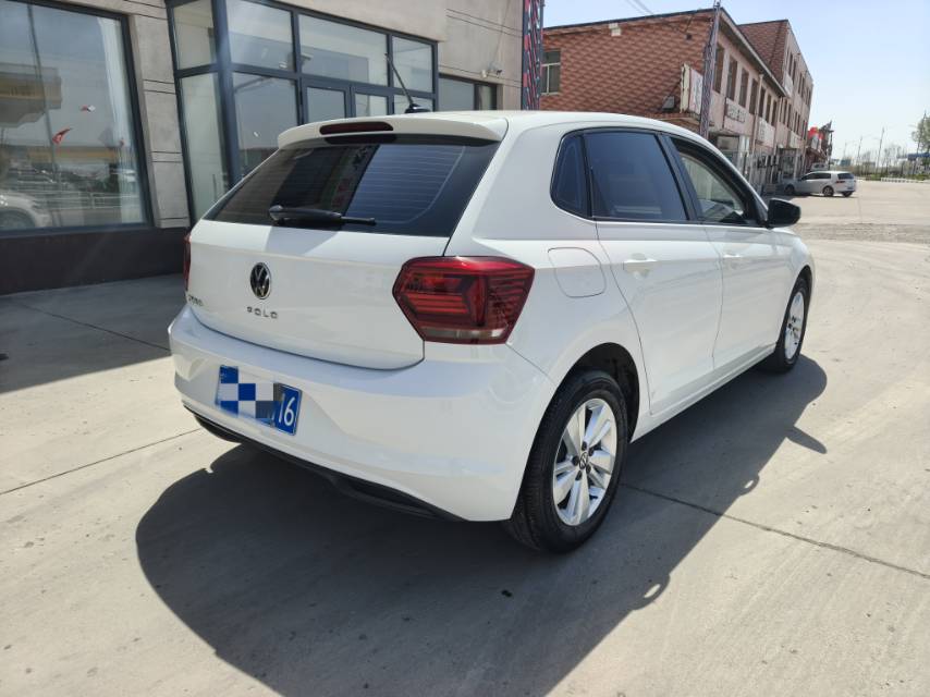 Volkswagen Polo 2021 car image #6