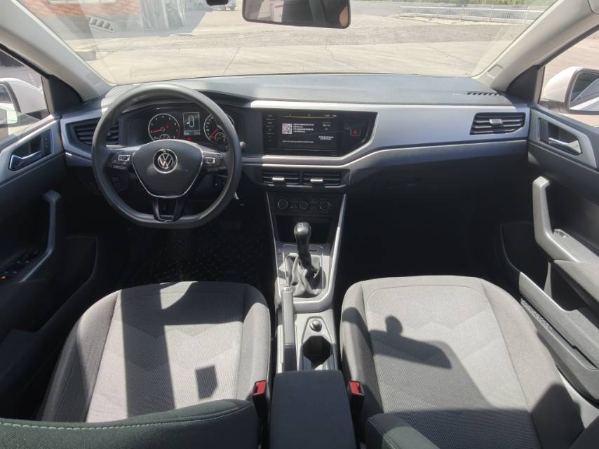 Volkswagen Polo 2021 car image #9