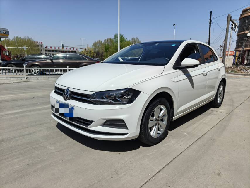 Volkswagen Polo 2021 car image #2