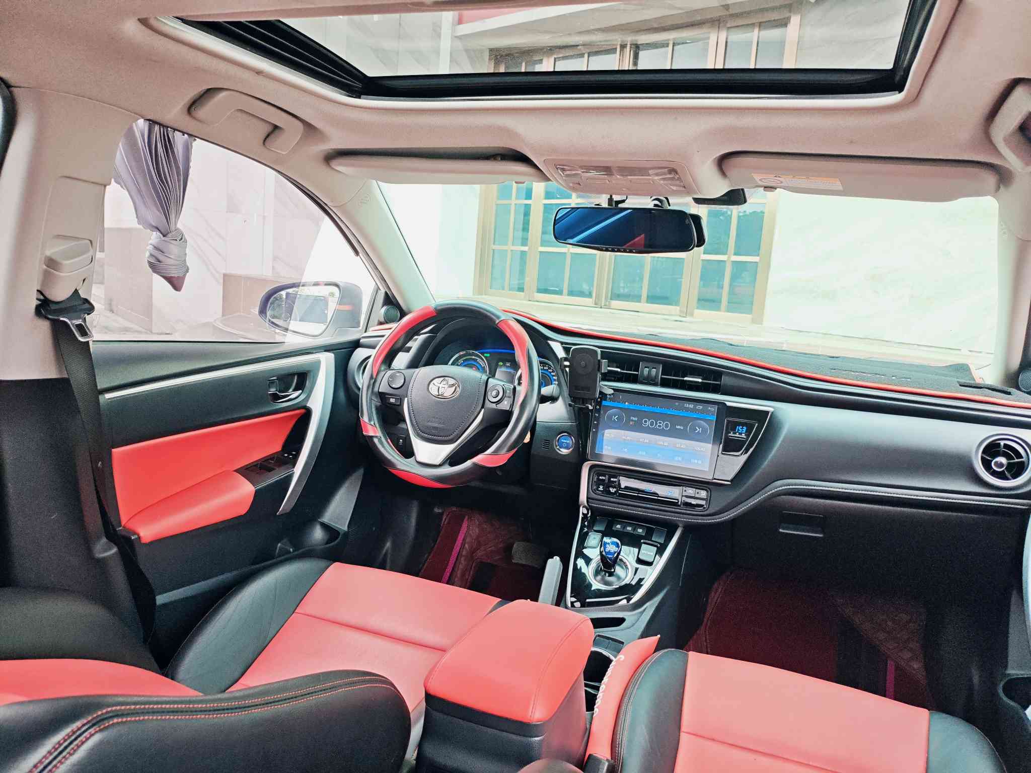 Toyota Corolla 2018 car image #14