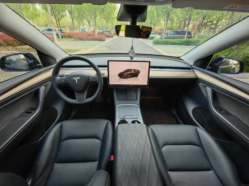 Tesla Model Y 2022 #7 Tesla Model Y 2022 car image #7
