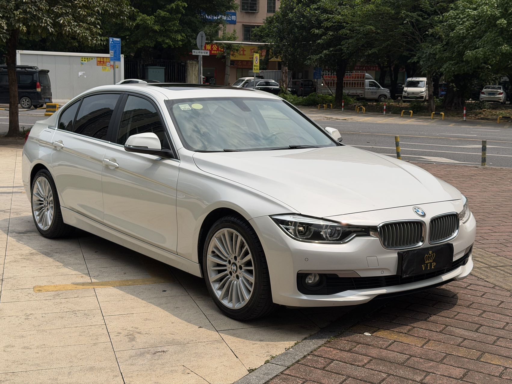 BMW 3 Series 2018 car image #5